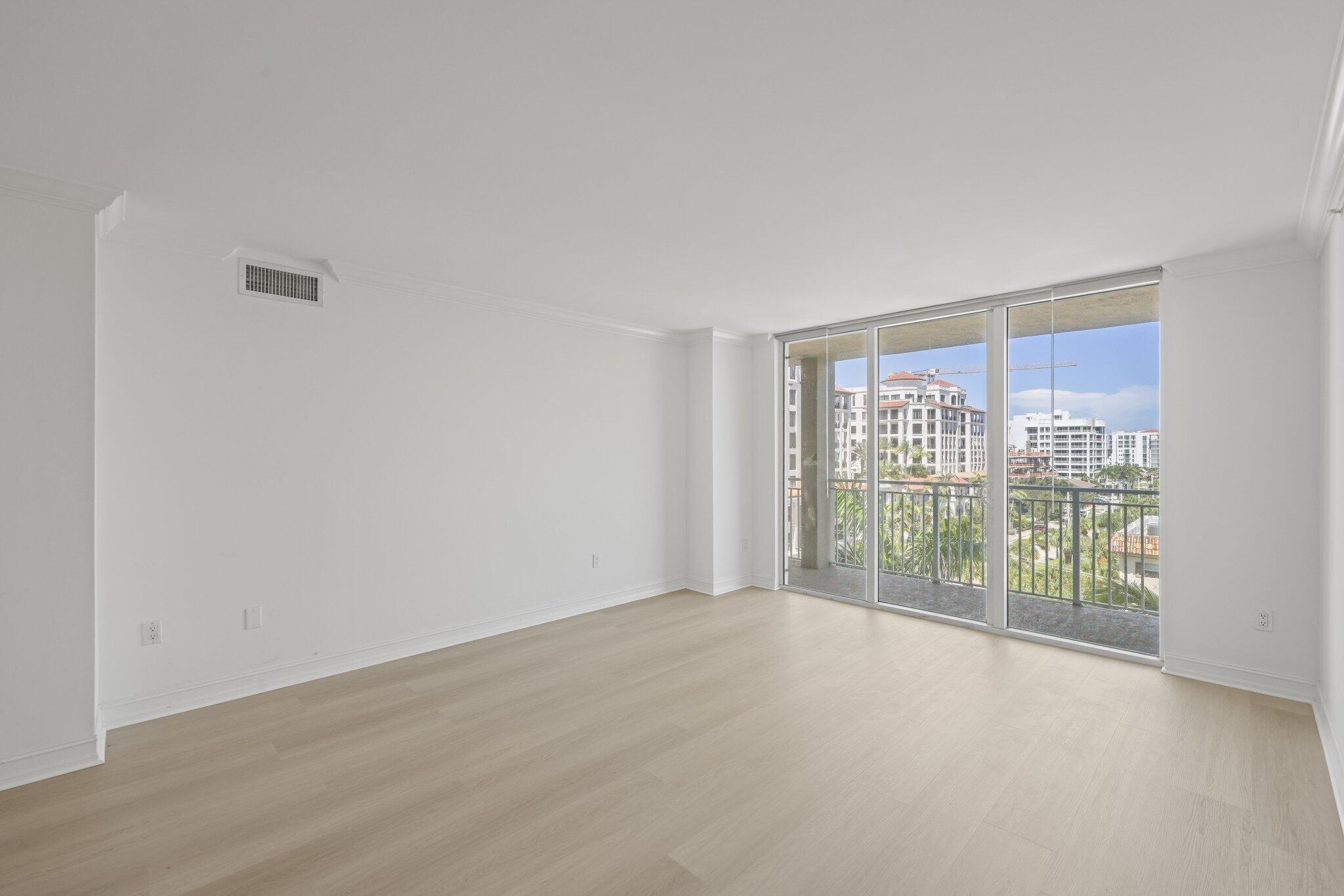 99 Se Mizner Boulevard 609 Property Photo 16