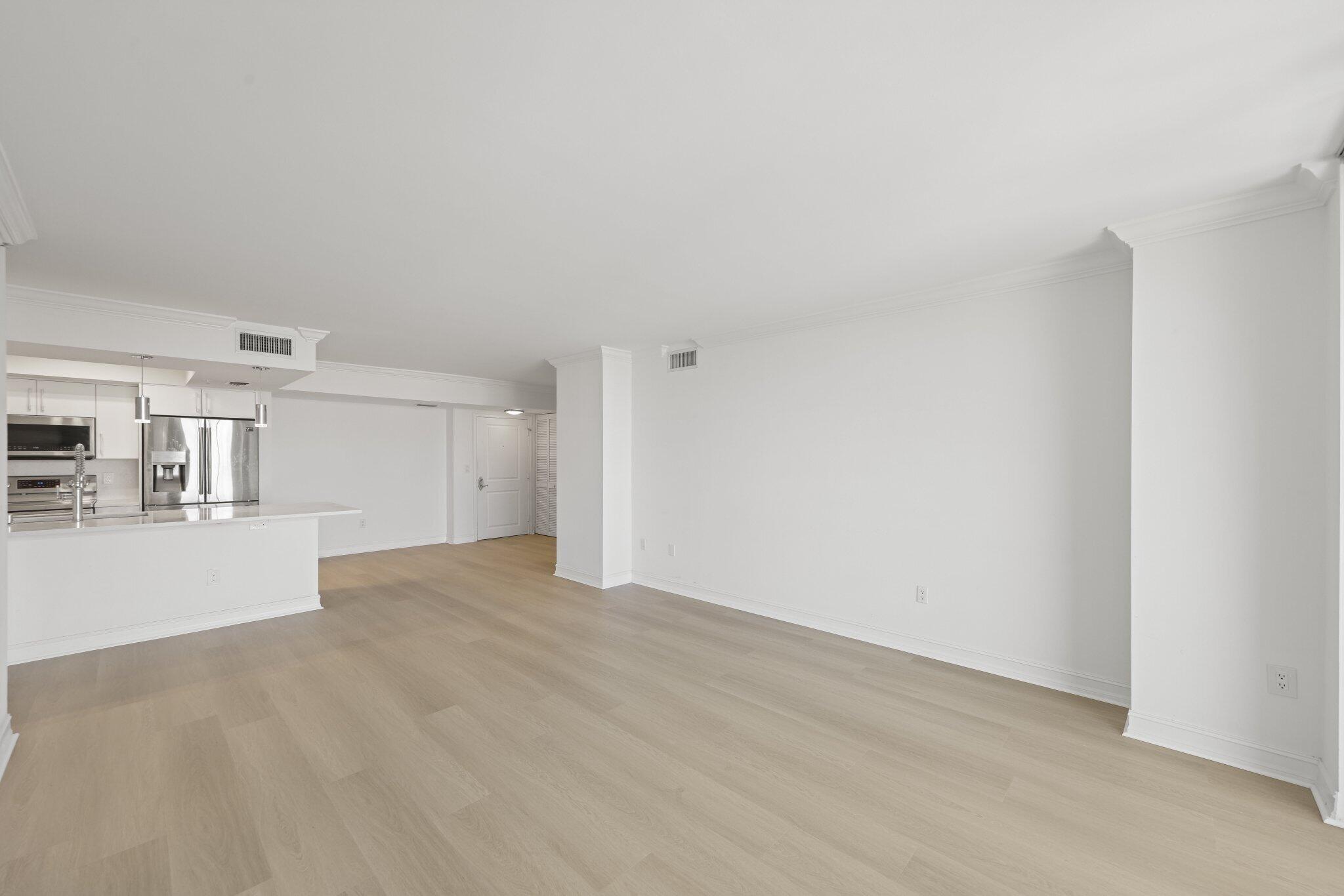 99 Se Mizner Boulevard 609 Property Photo 18