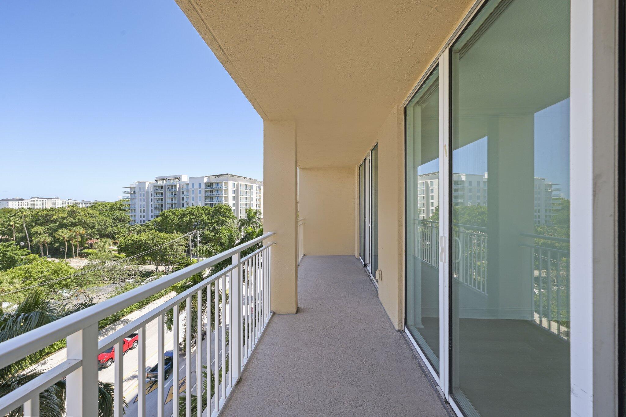 99 Se Mizner Boulevard 609 Property Photo 22
