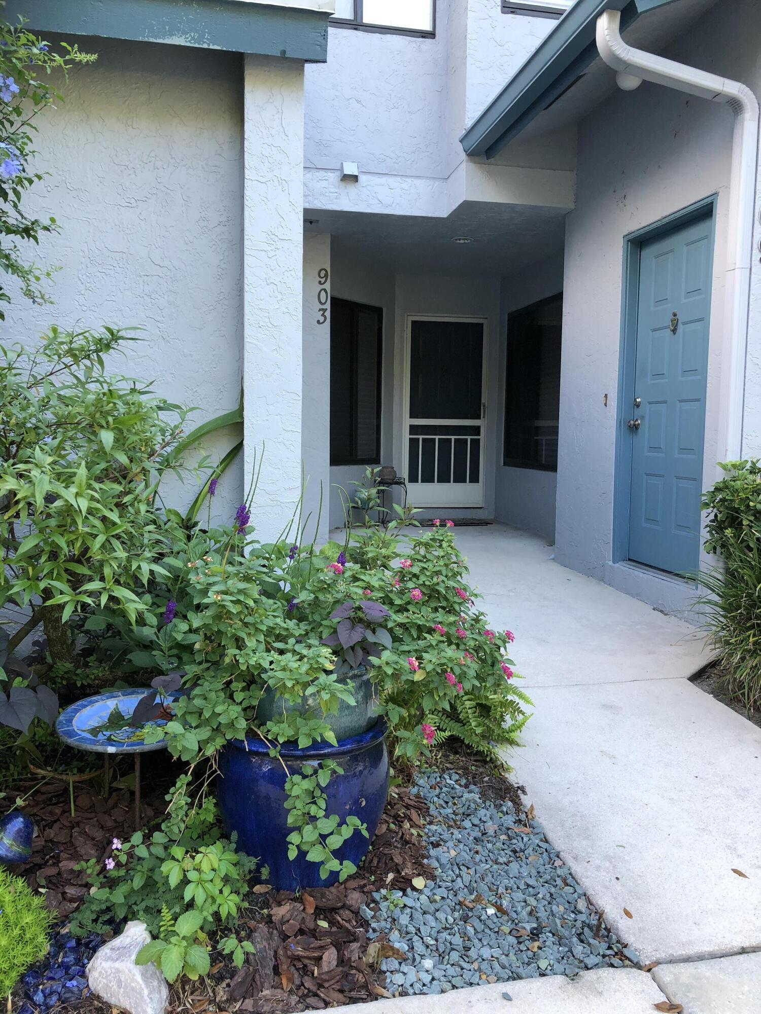 903 Harbour Pointe Way Property Photo 1