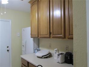 2270 Ne 68th Street 1907 Property Photo 6