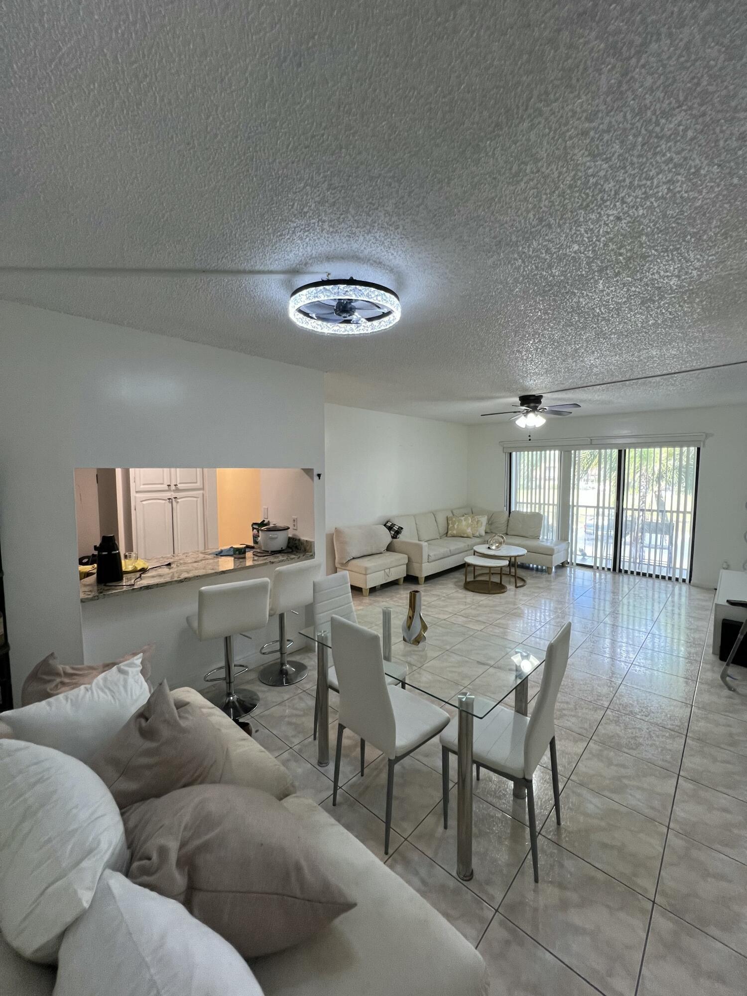 1007 Green Pine Boulevard D2 Property Photo 4