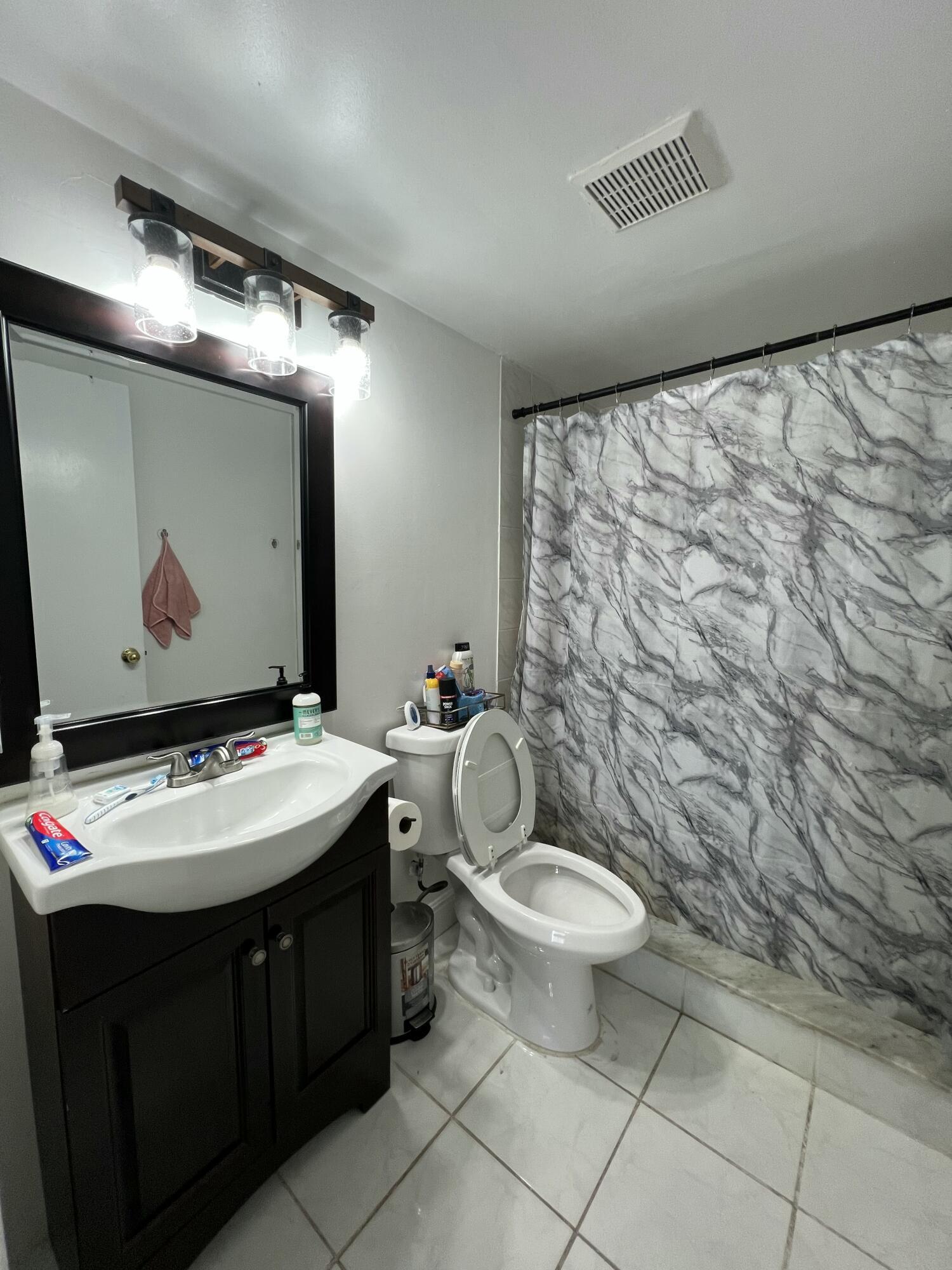 1007 Green Pine Boulevard D2 Property Photo 9