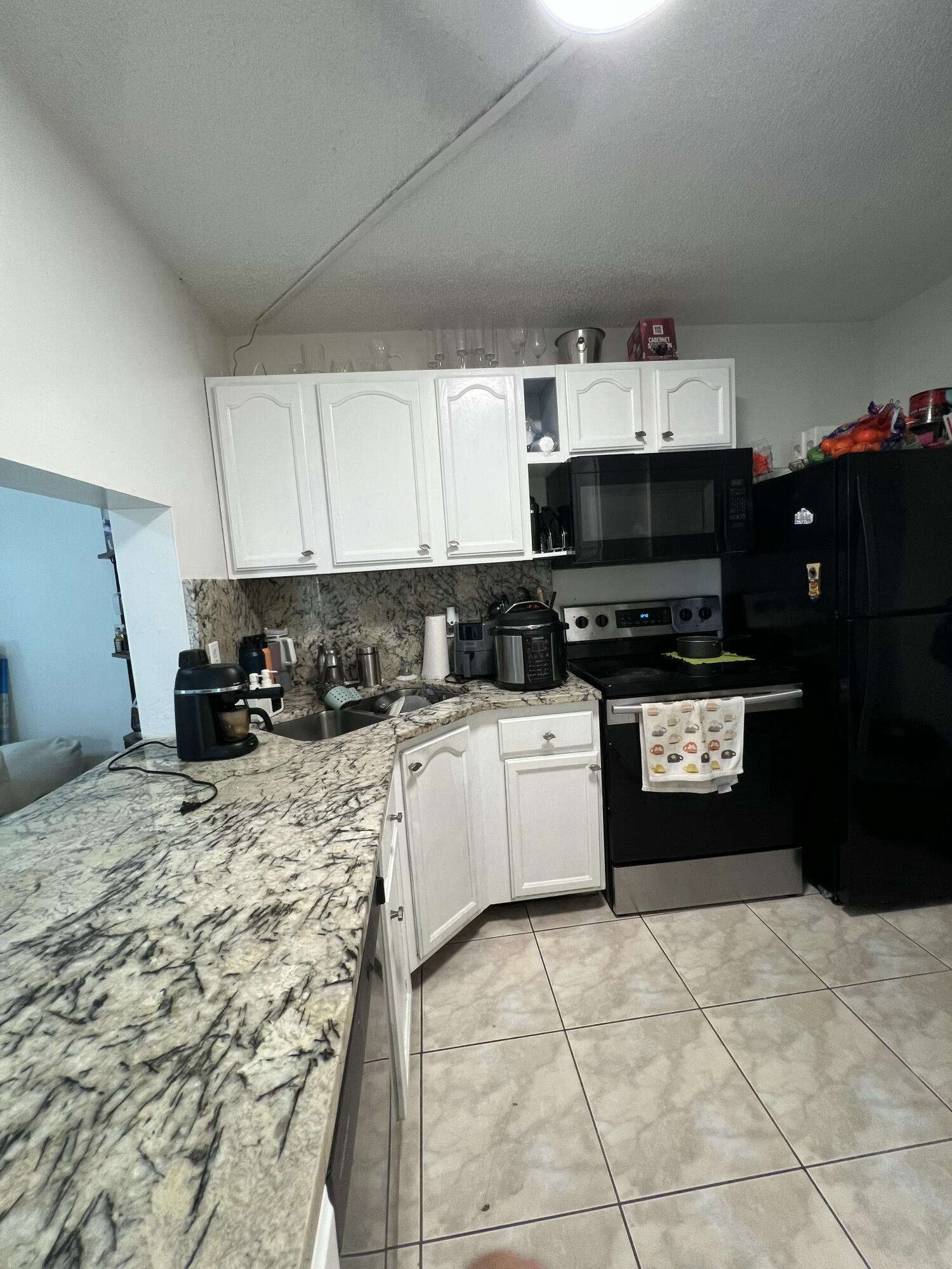 1007 Green Pine Boulevard D2 Property Photo 13