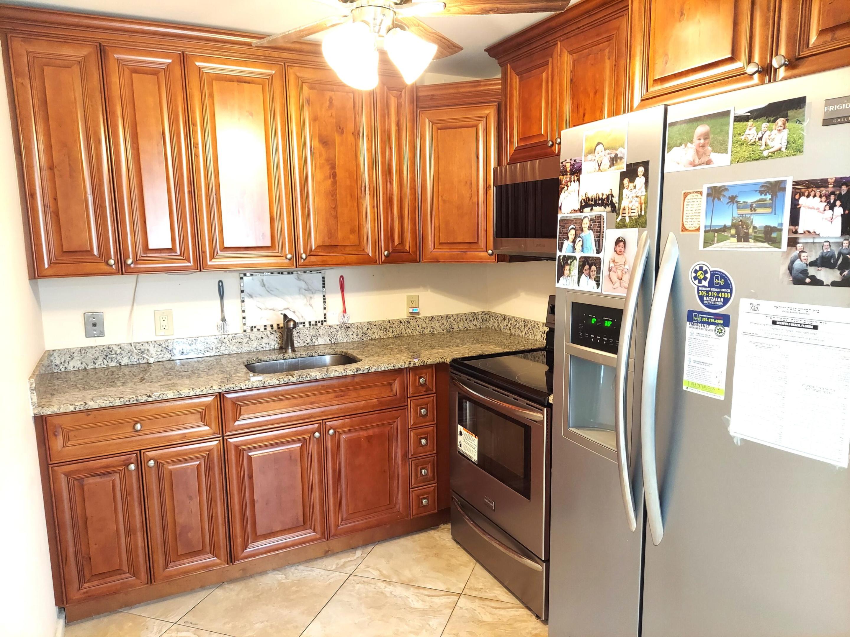 3020 Ashby D Property Photo 1
