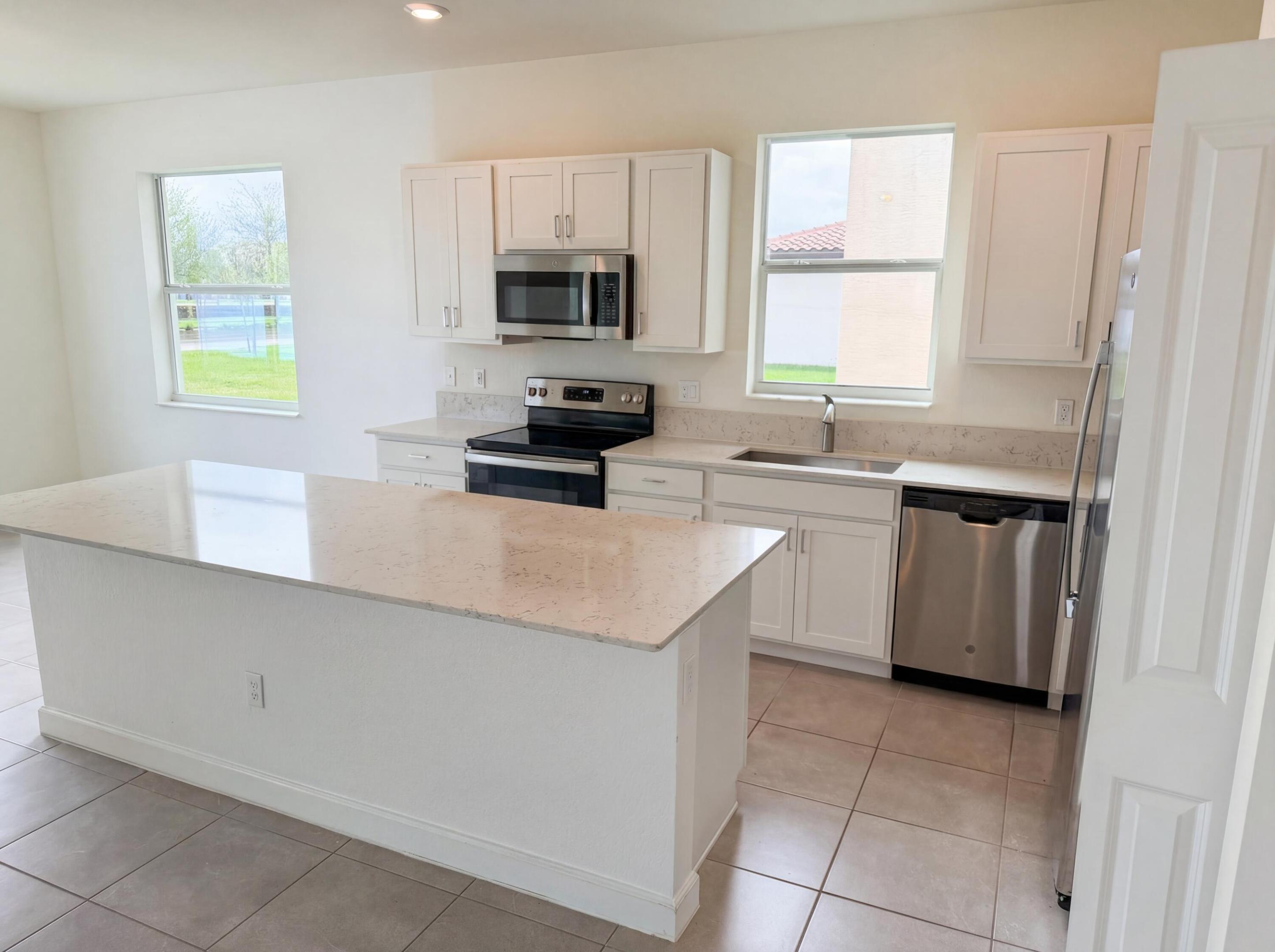 12473 Nw Lynch Lane Property Photo 17