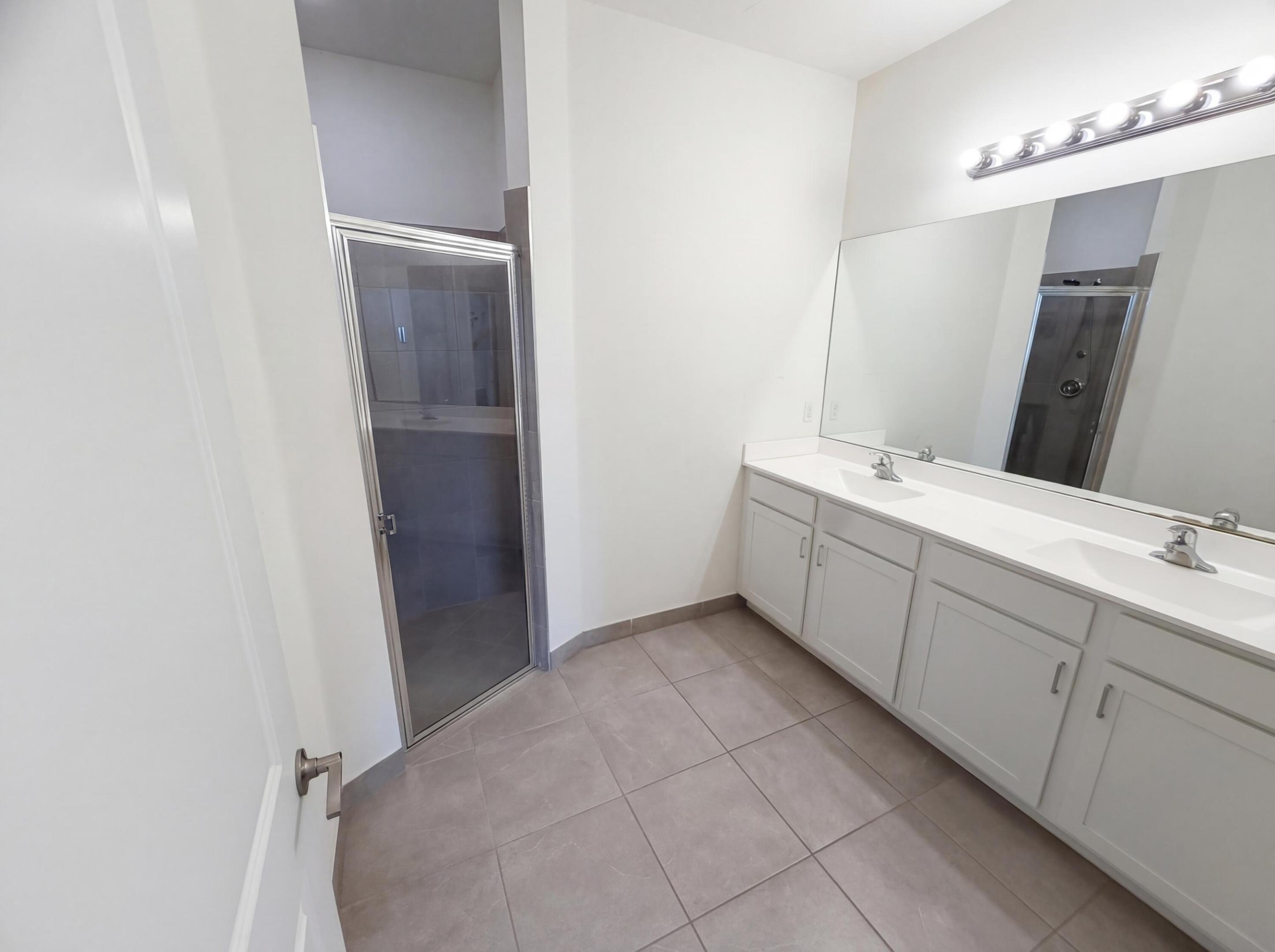 12473 Nw Lynch Lane Property Photo 24