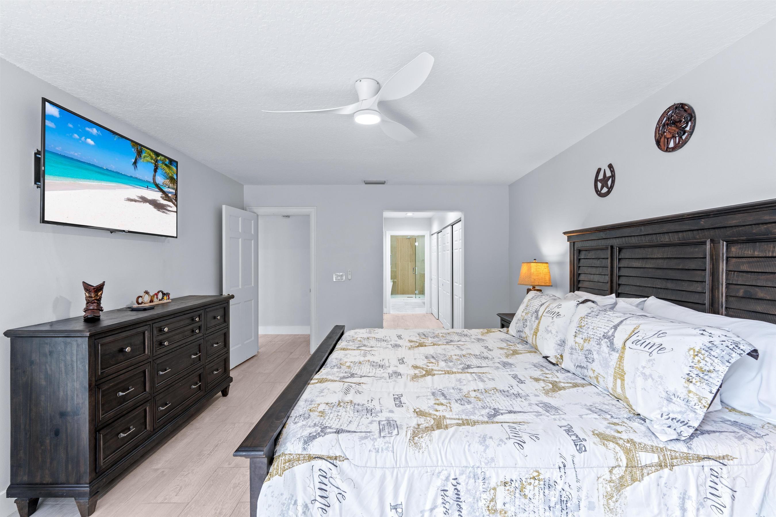 2442 Windsor Way Court Property Photo 17