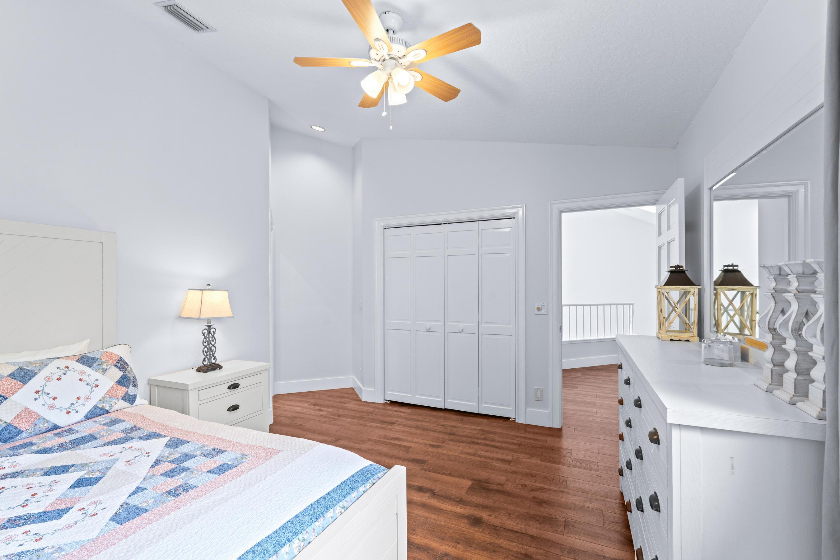 2442 Windsor Way Court Property Photo 32