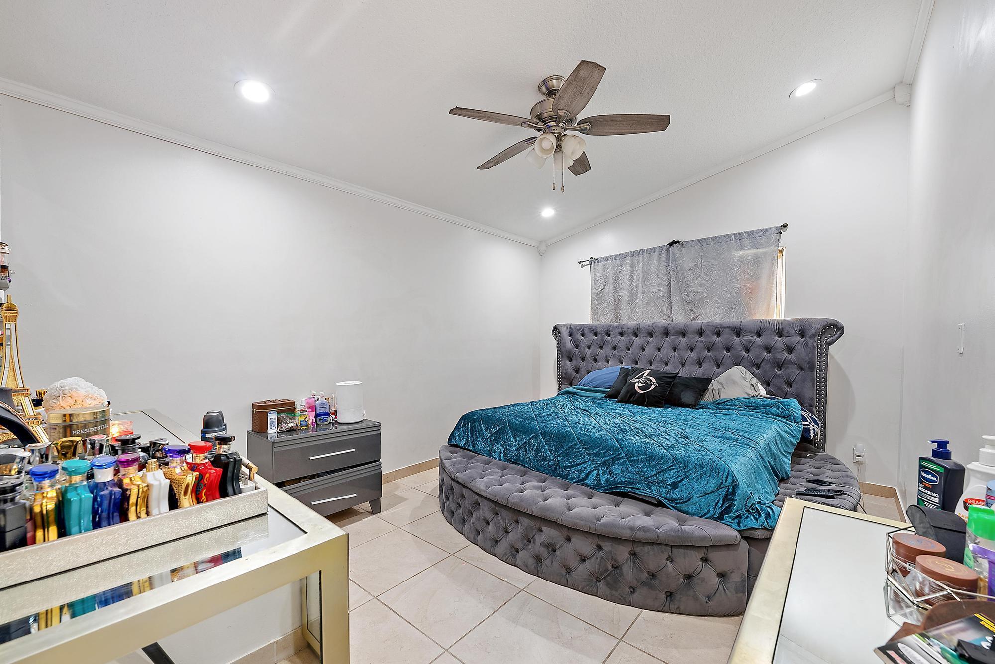 8193 Pelican Harbour Drive Property Photo 10