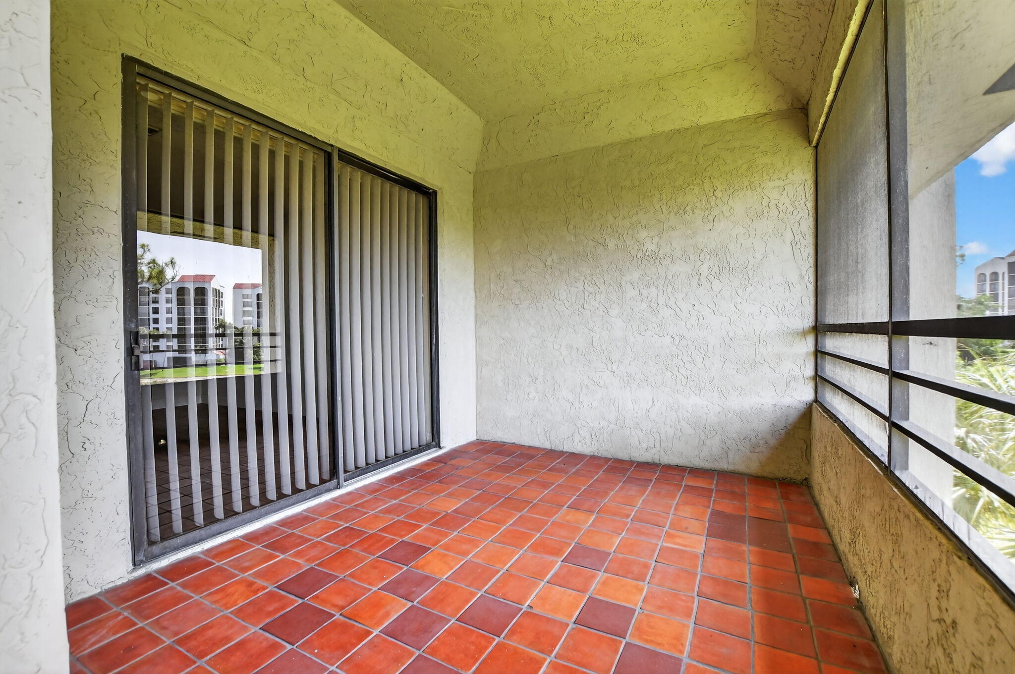 7472 La Paz Boulevard 304 Property Photo 26