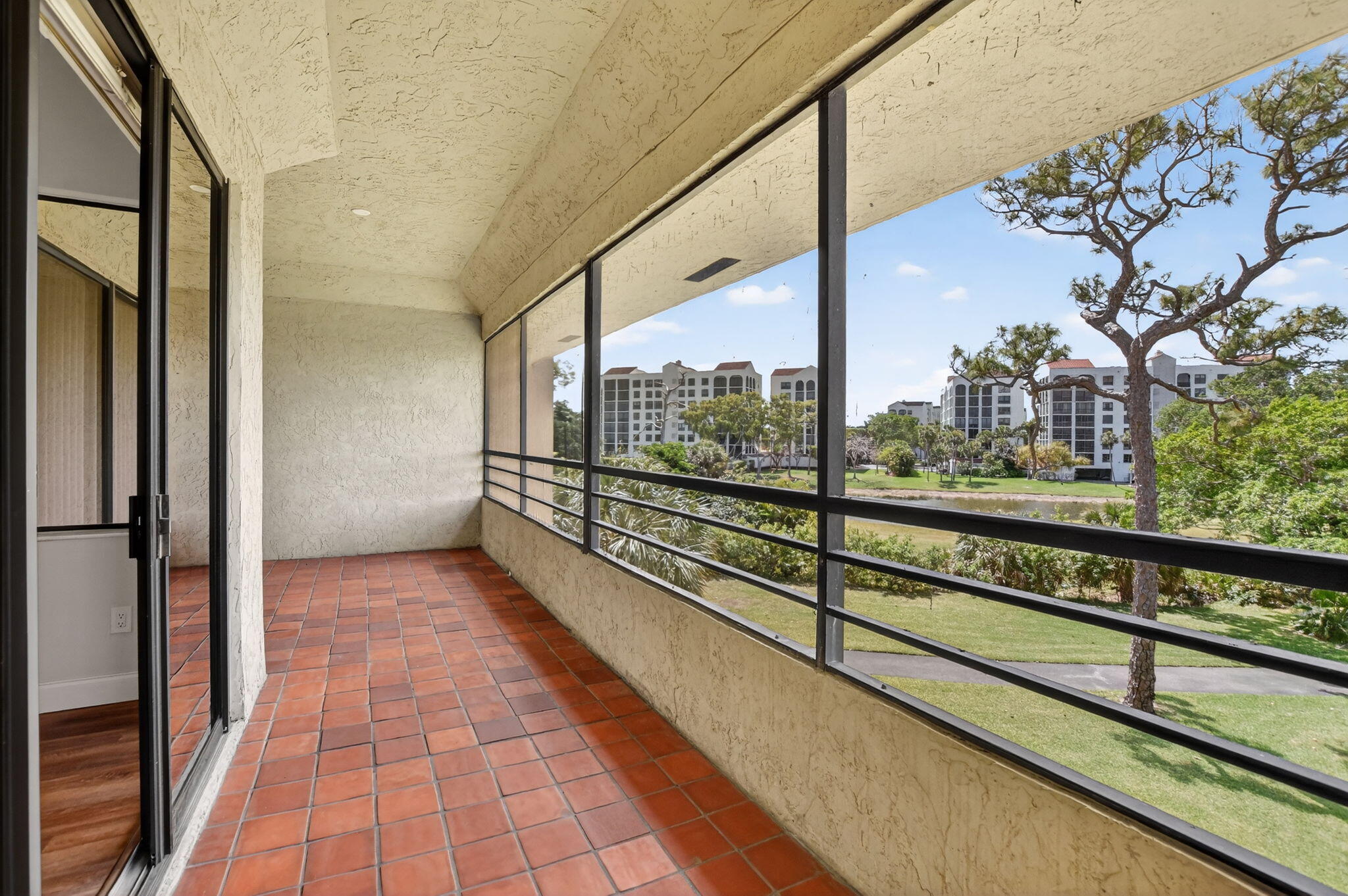 7472 La Paz Boulevard 304 Property Photo 29