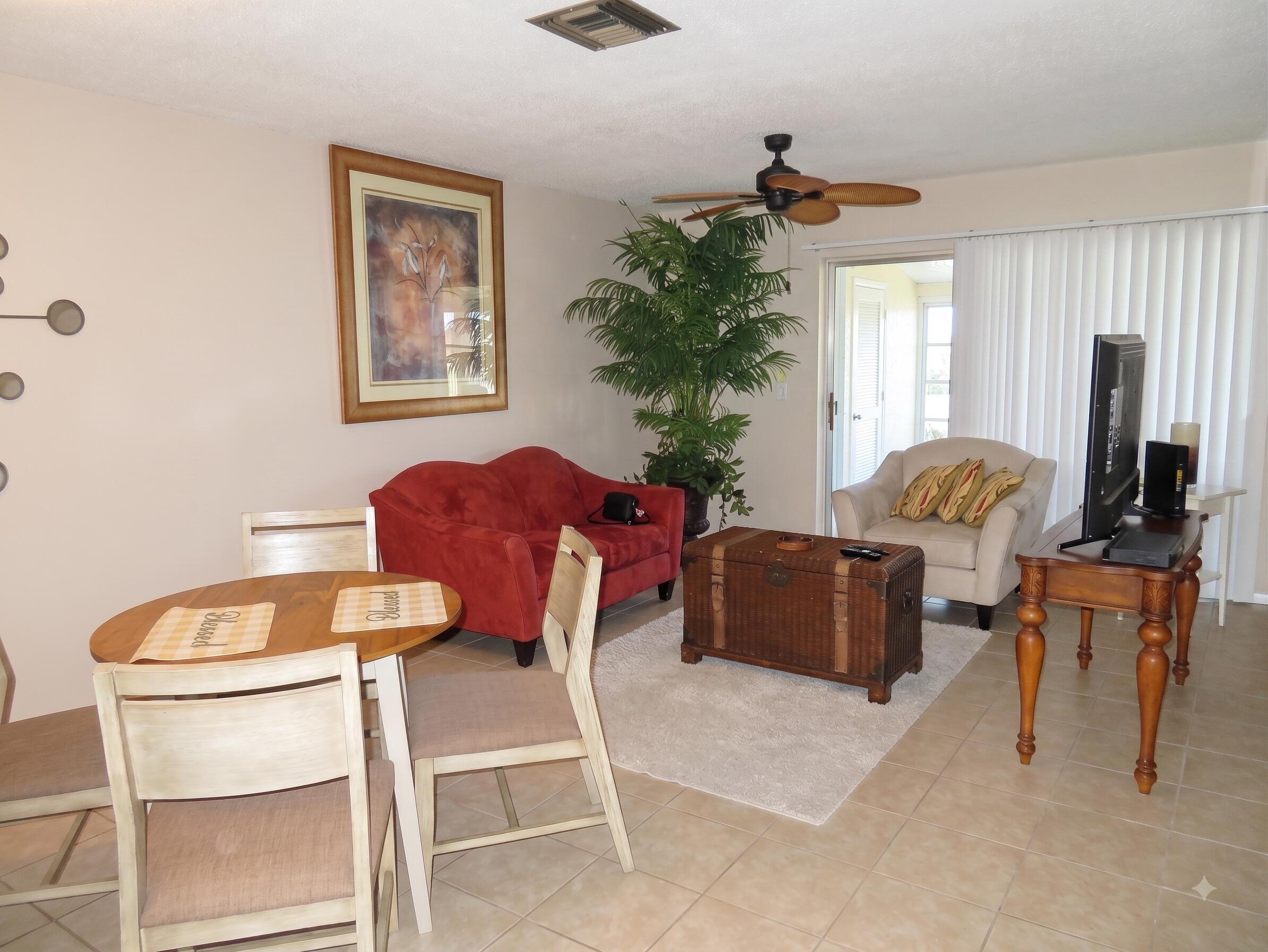 2971 W Ashley Dr Drive W B Property Photo 4