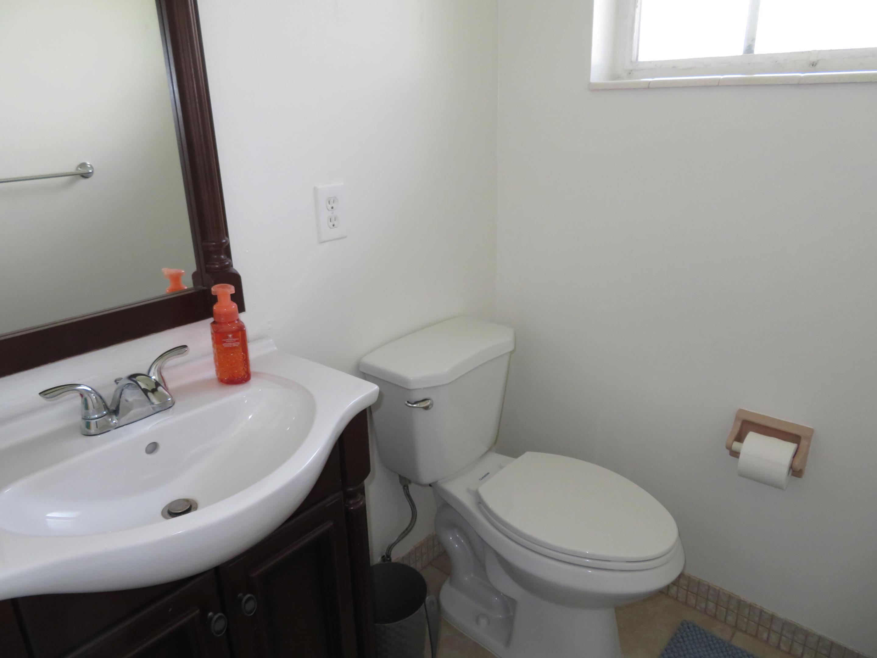 2971 W Ashley Dr Drive W B Property Photo 9
