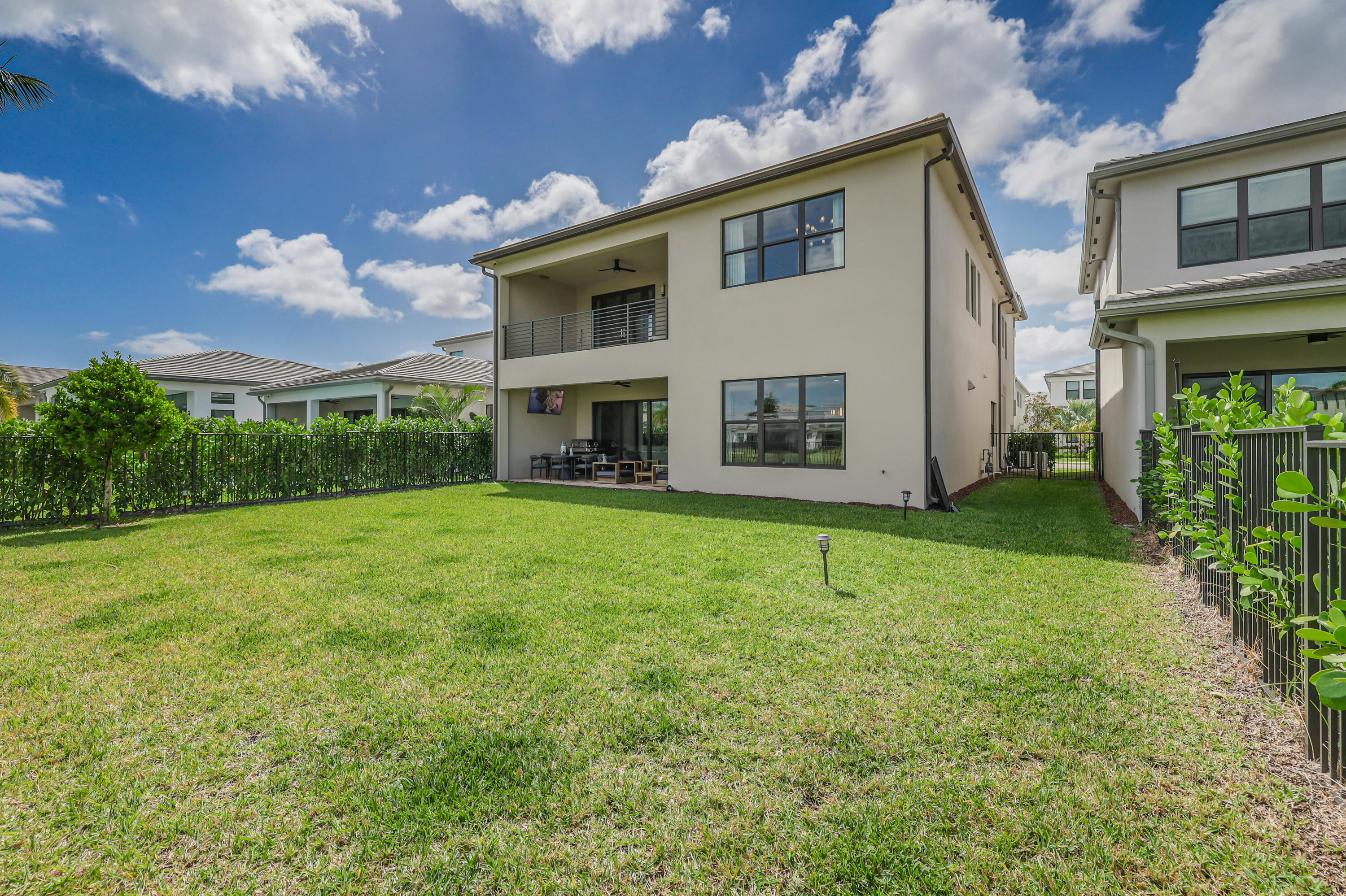 8283 Royal County Down Road Property Photo 64