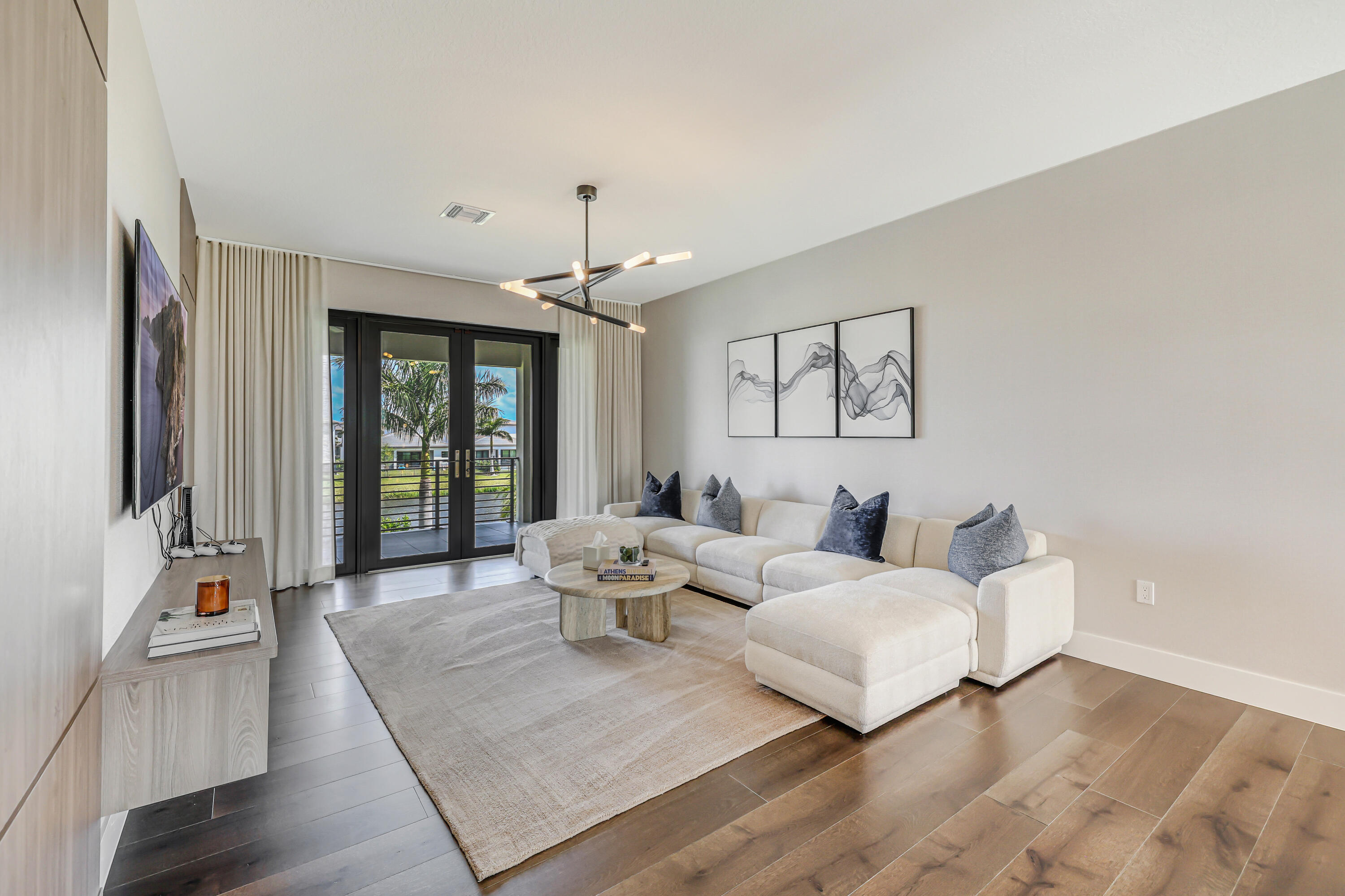 8283 Royal County Down Road Property Photo 27