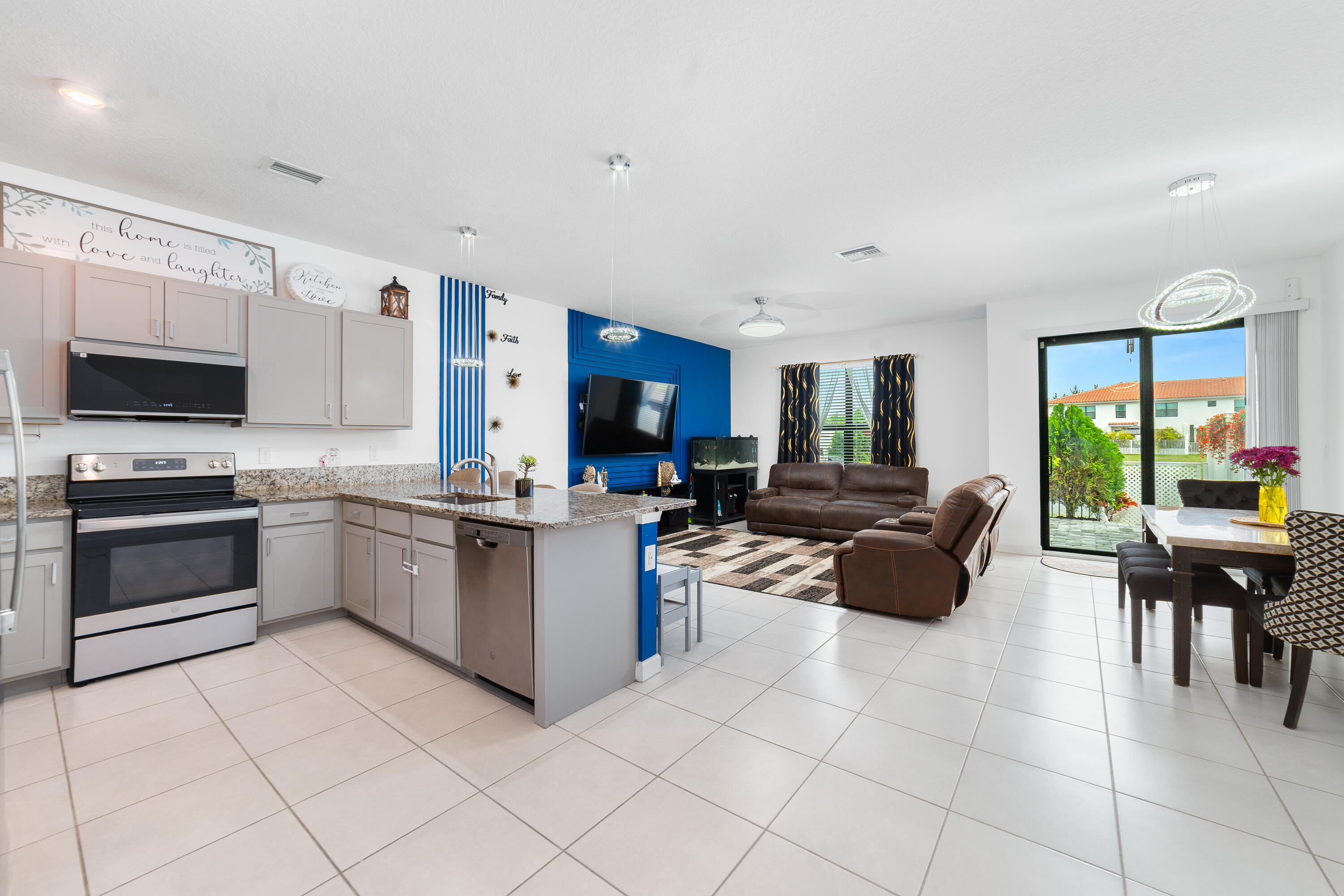 2024 Sugar Maple Drive Property Photo 6