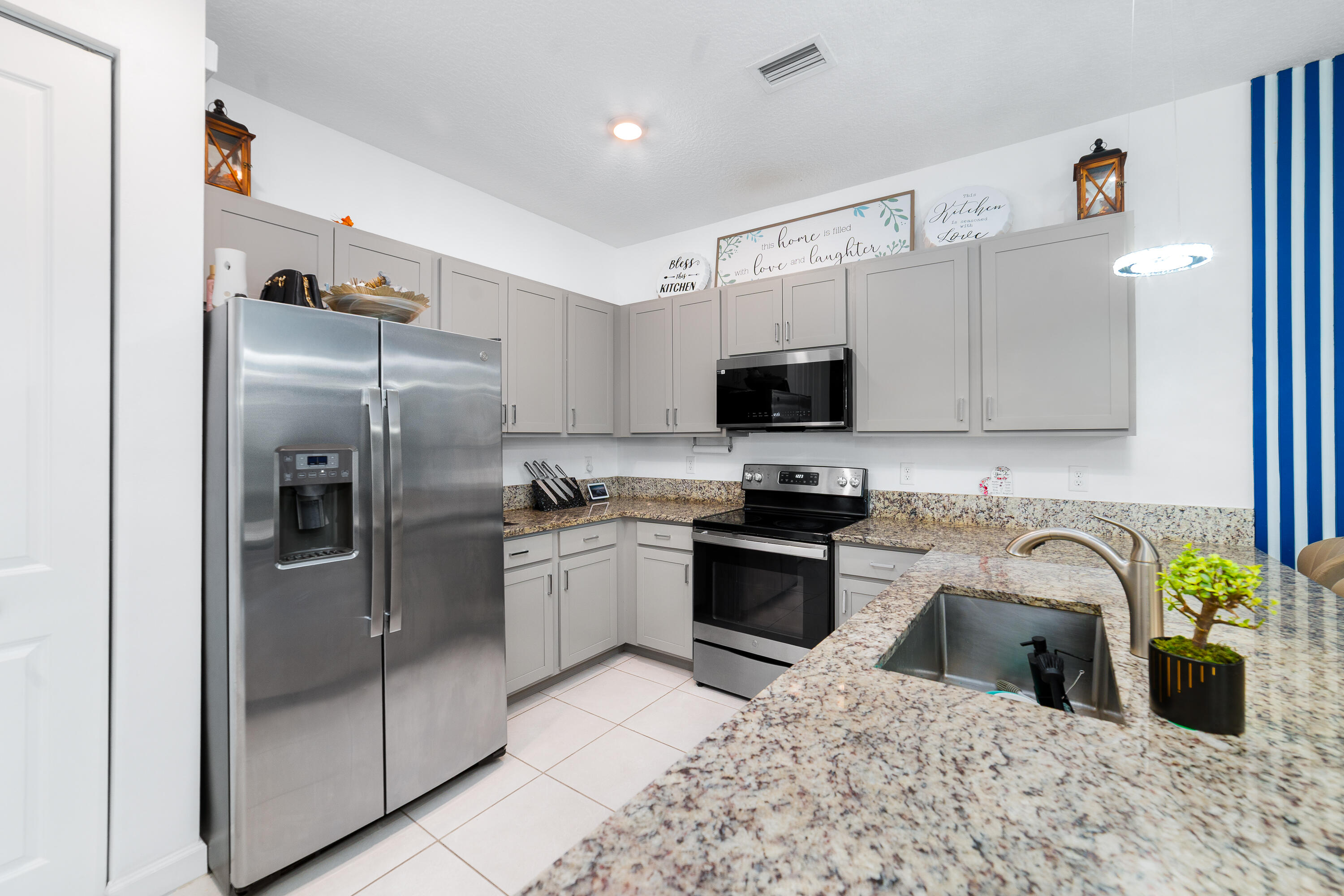 2024 Sugar Maple Drive Property Photo 8