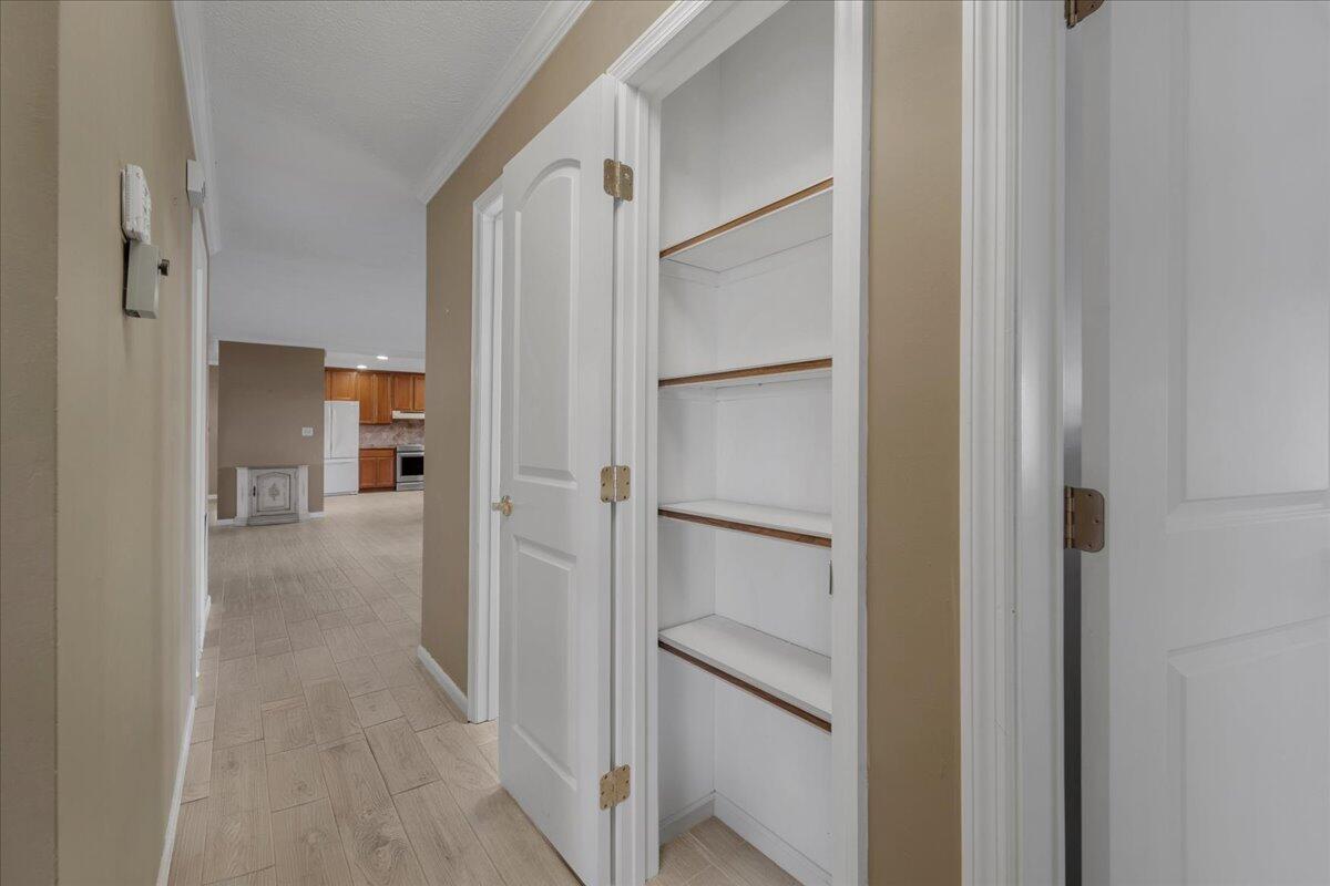 2531 River Road Property Photo 31