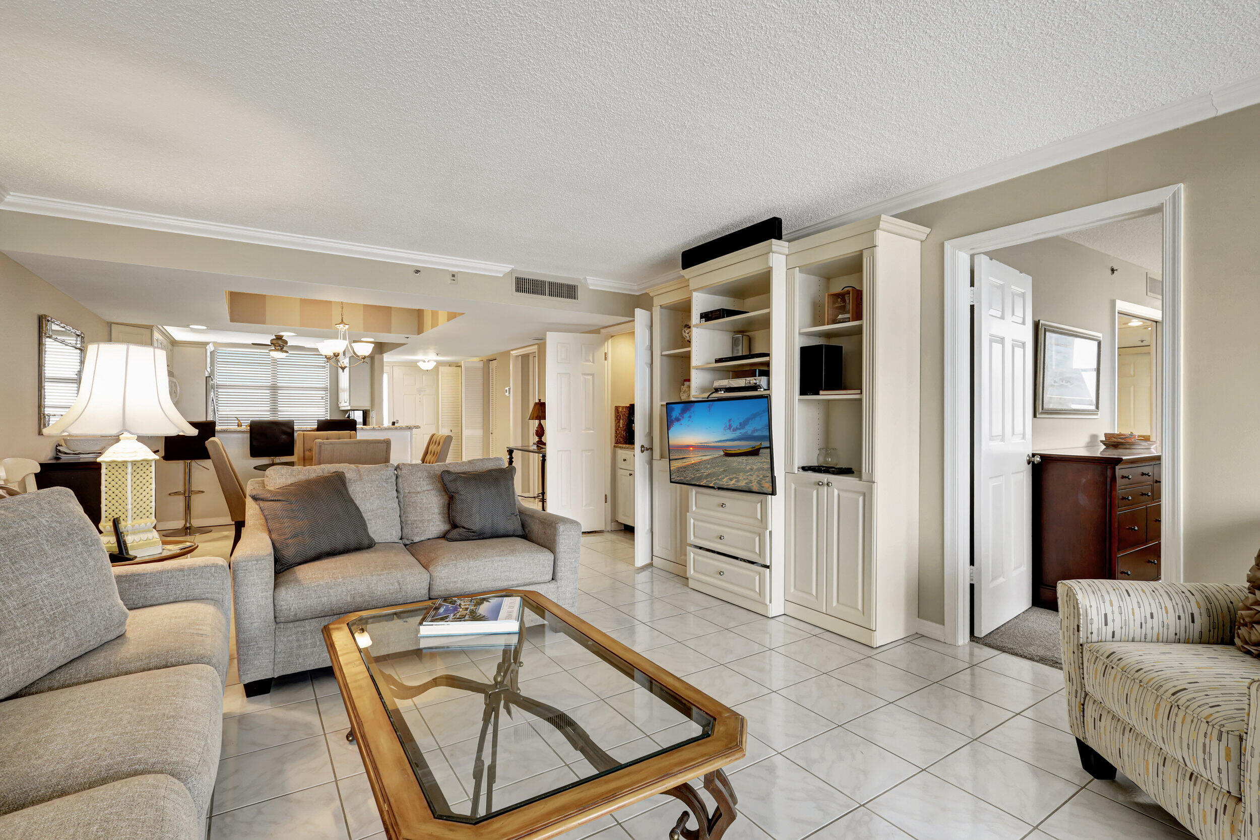840 Ocean Drive 806 Property Photo 25