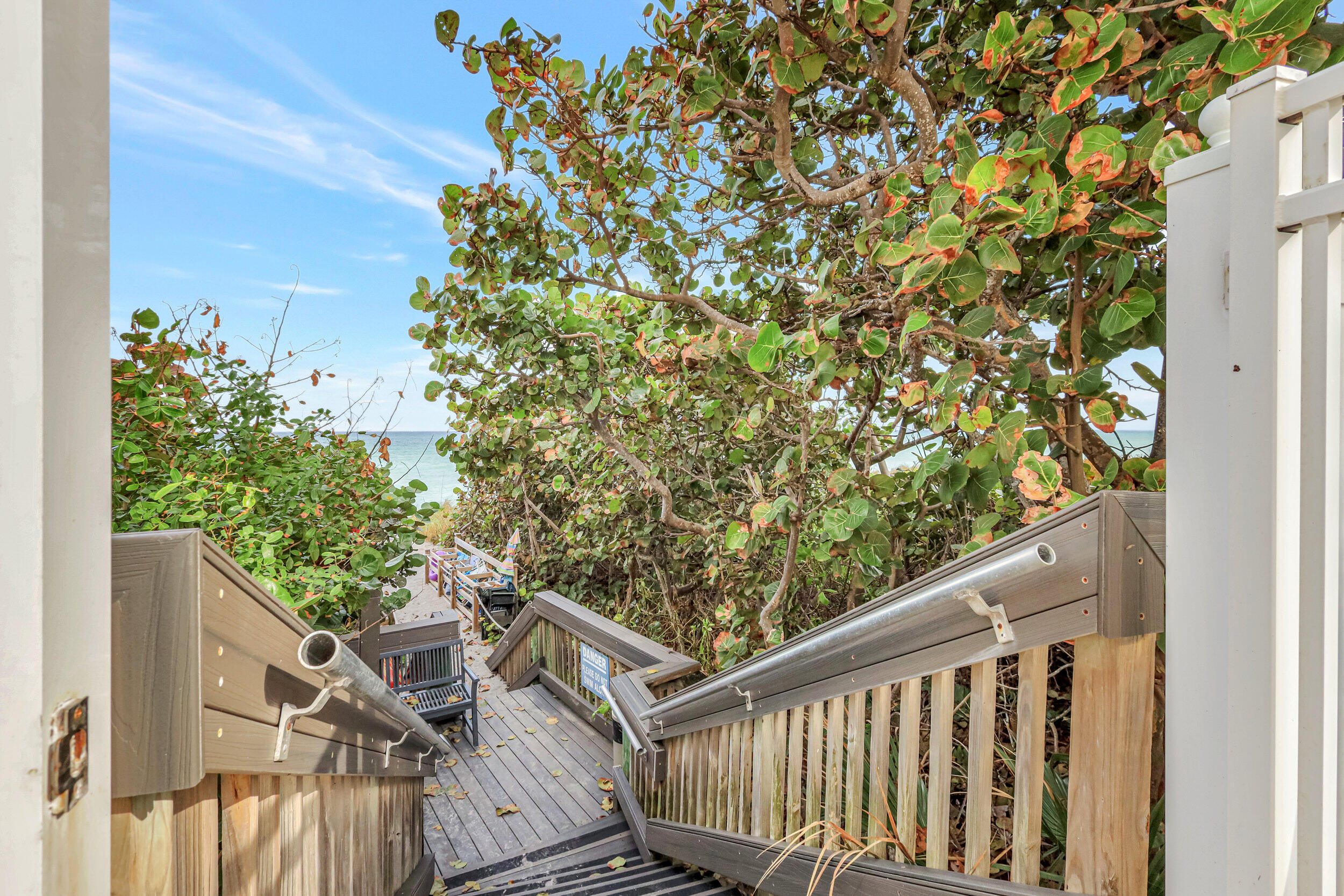 840 Ocean Drive 806 Property Photo 45