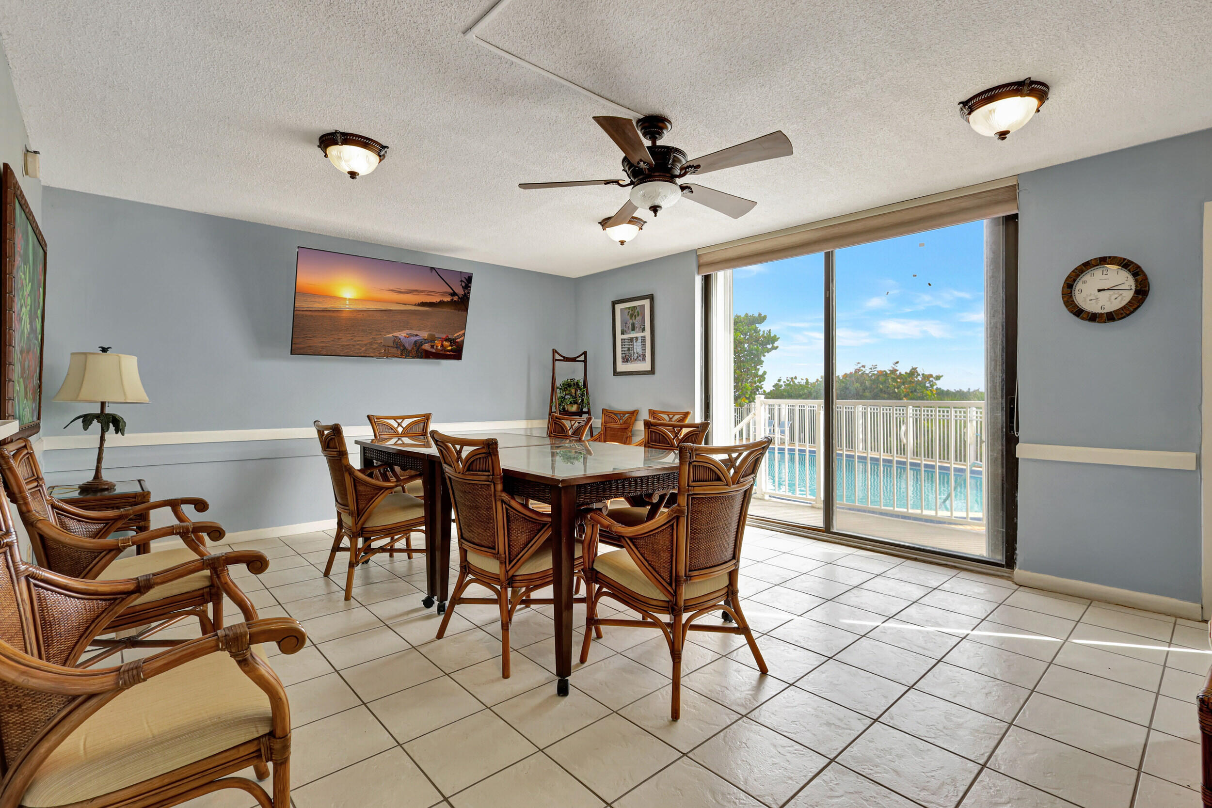 840 Ocean Drive 806 Property Photo 48