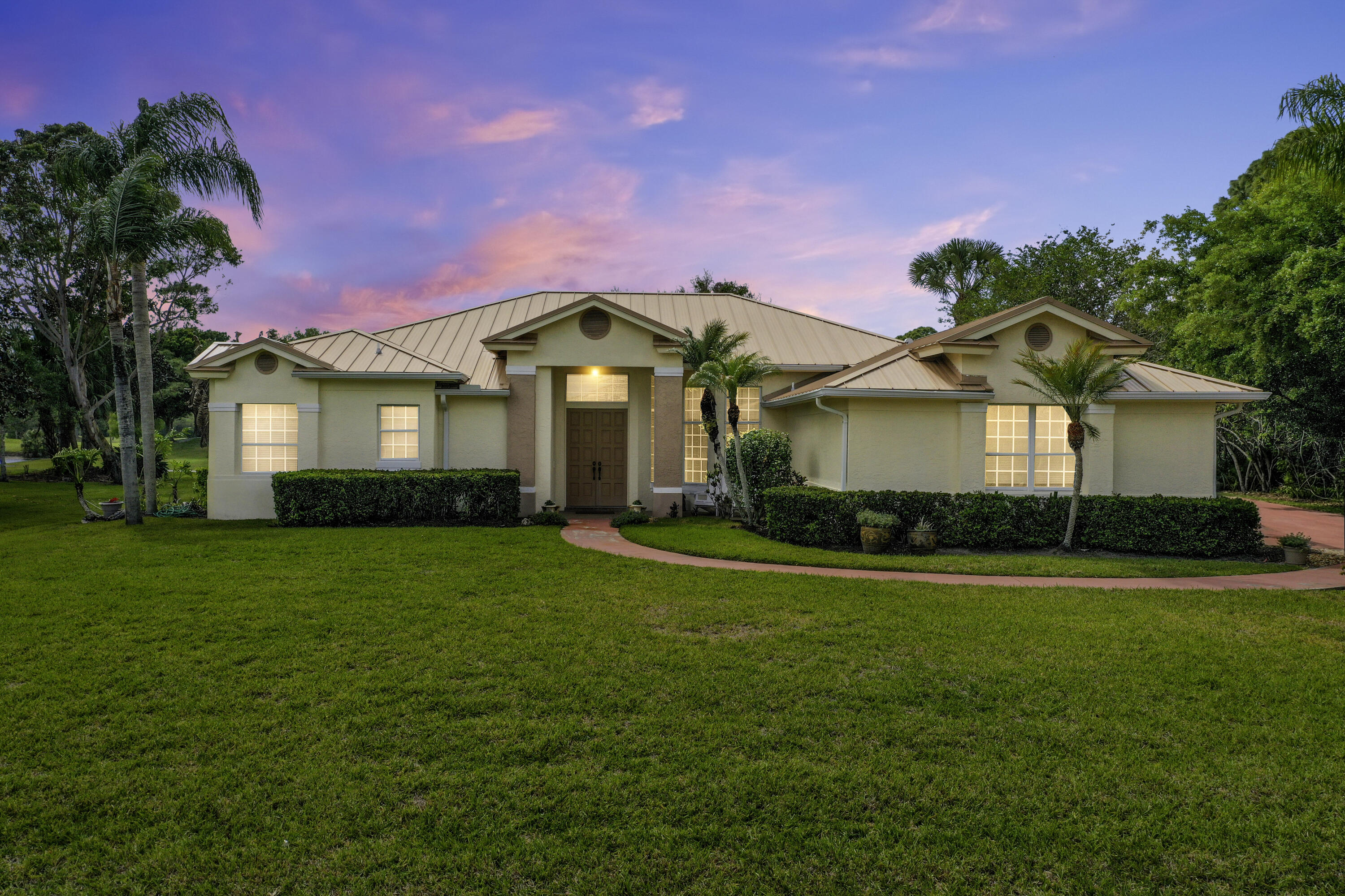 2987 Conifer Drive Property Photo 2