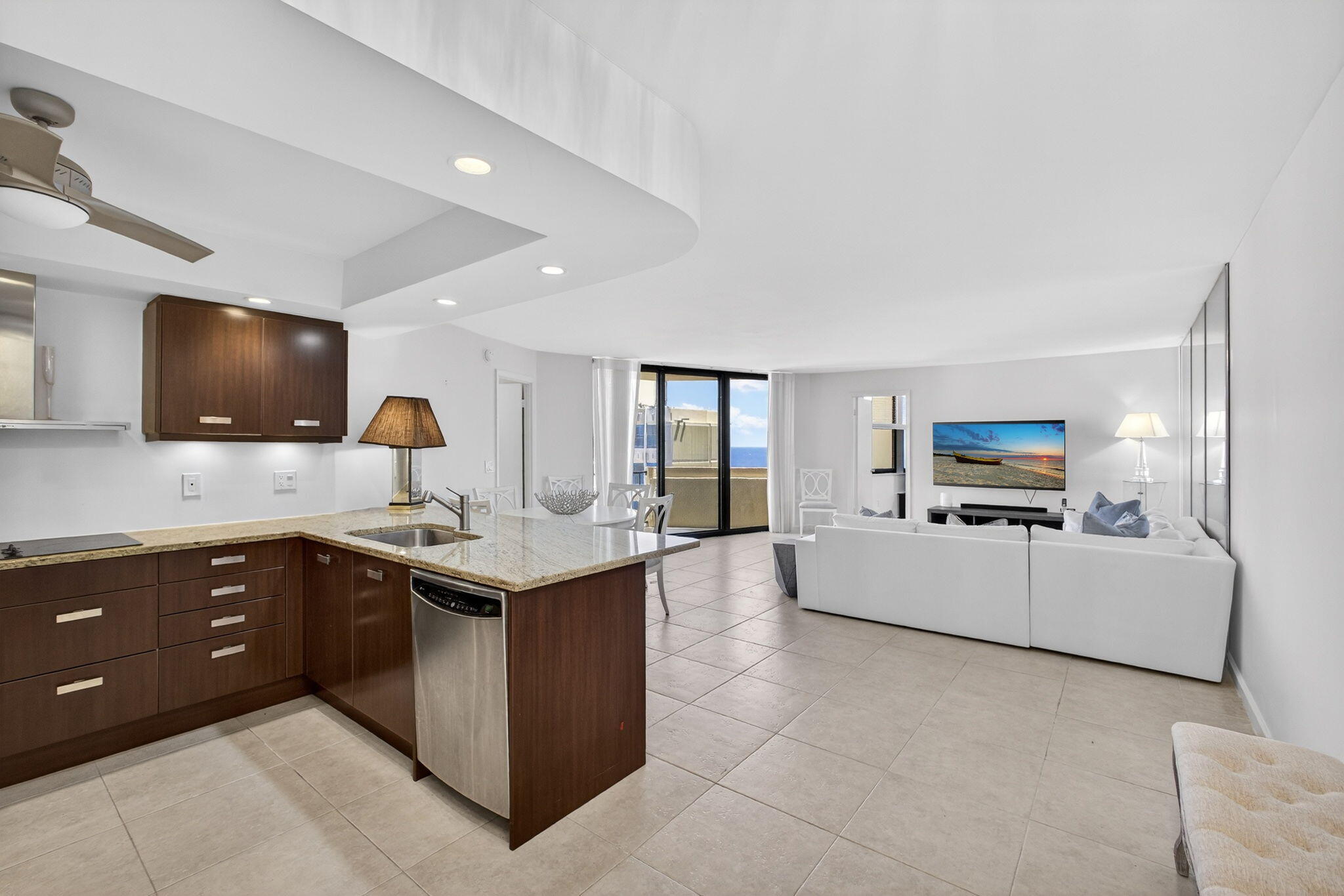 2800 N Ocean Drive B24d Property Photo 4