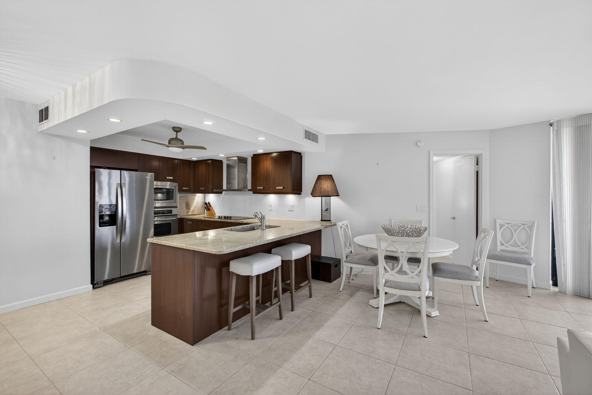 2800 N Ocean Drive B24d Property Photo 5