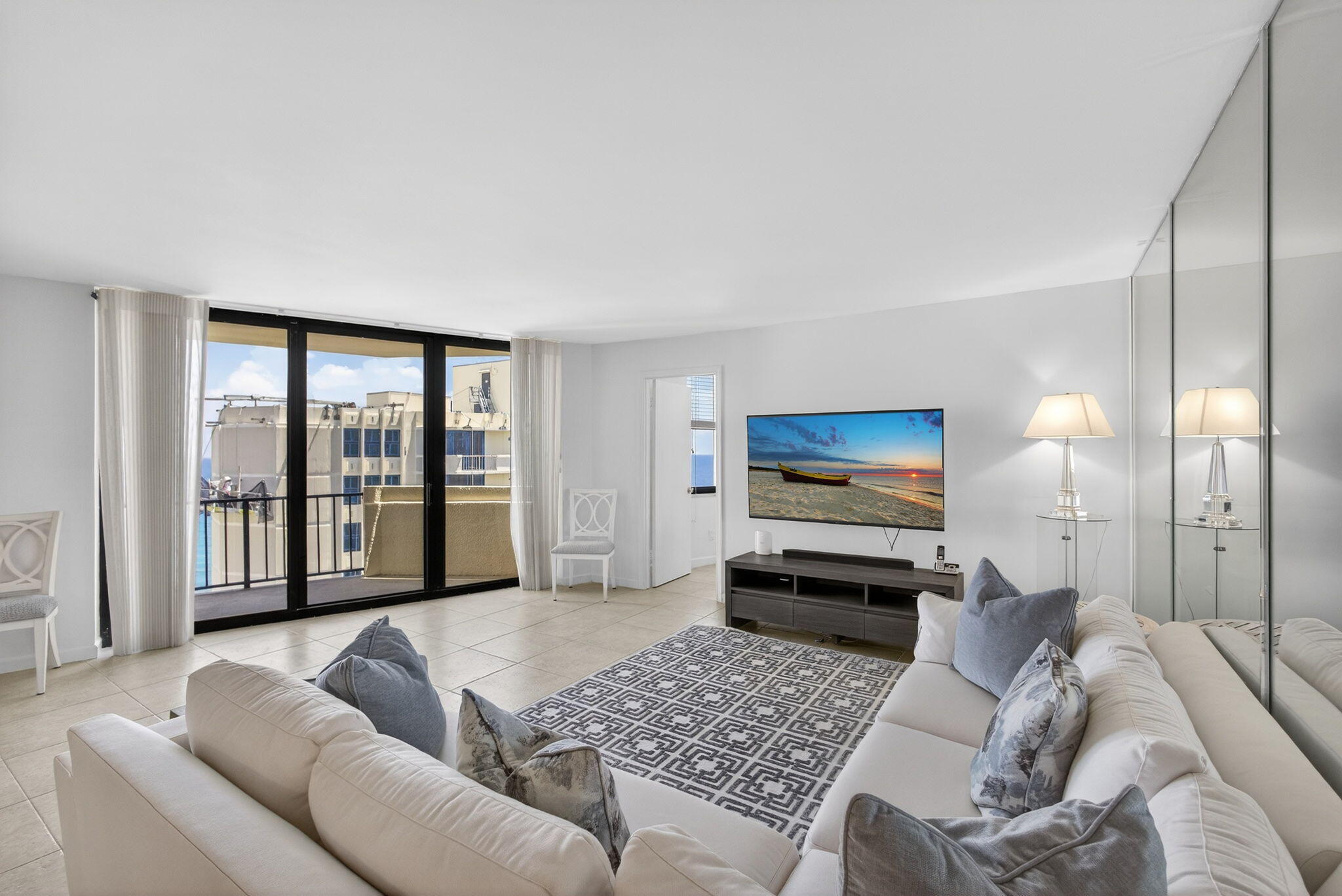 2800 N Ocean Drive B24d Property Photo 14