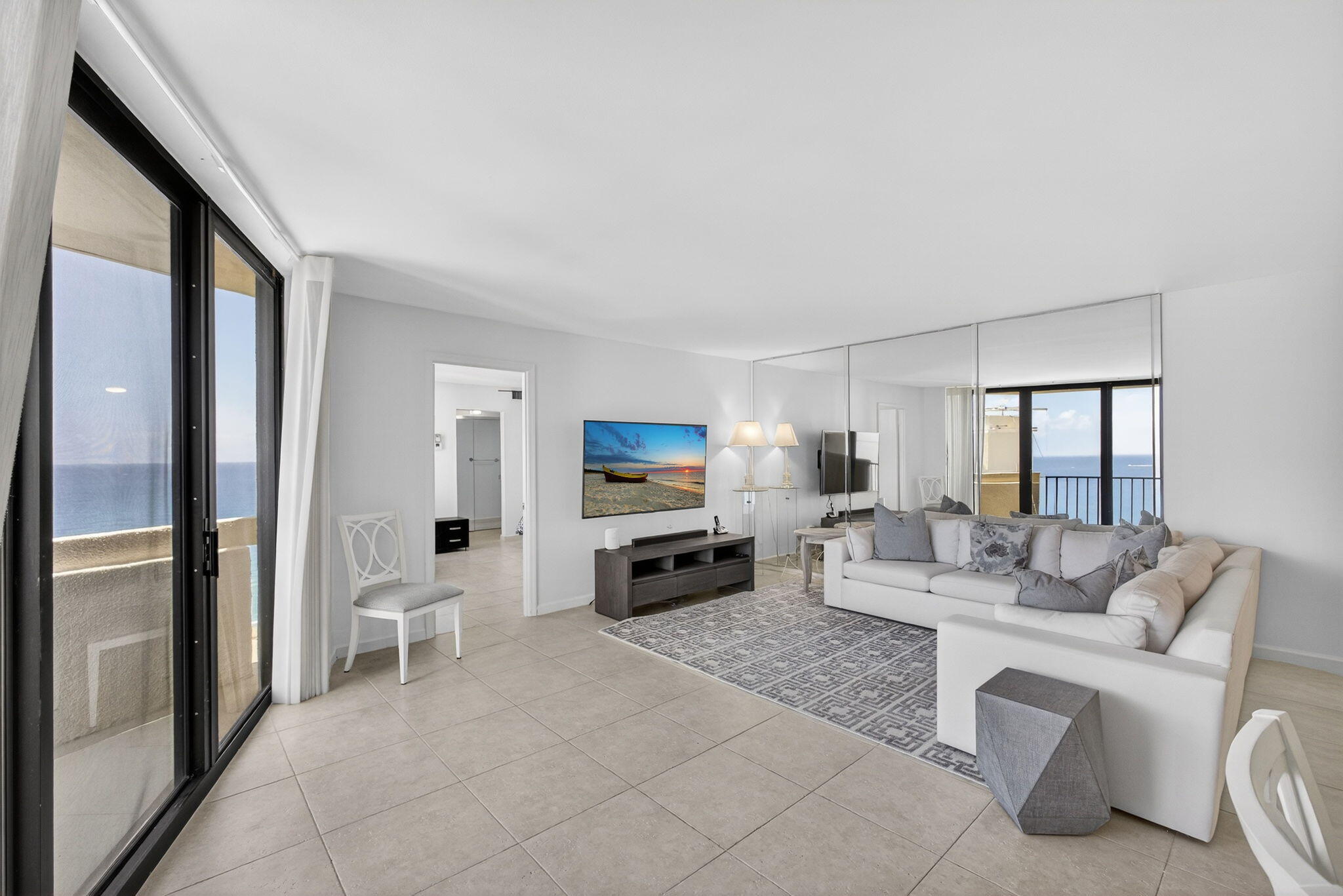 2800 N Ocean Drive B24d Property Photo 17