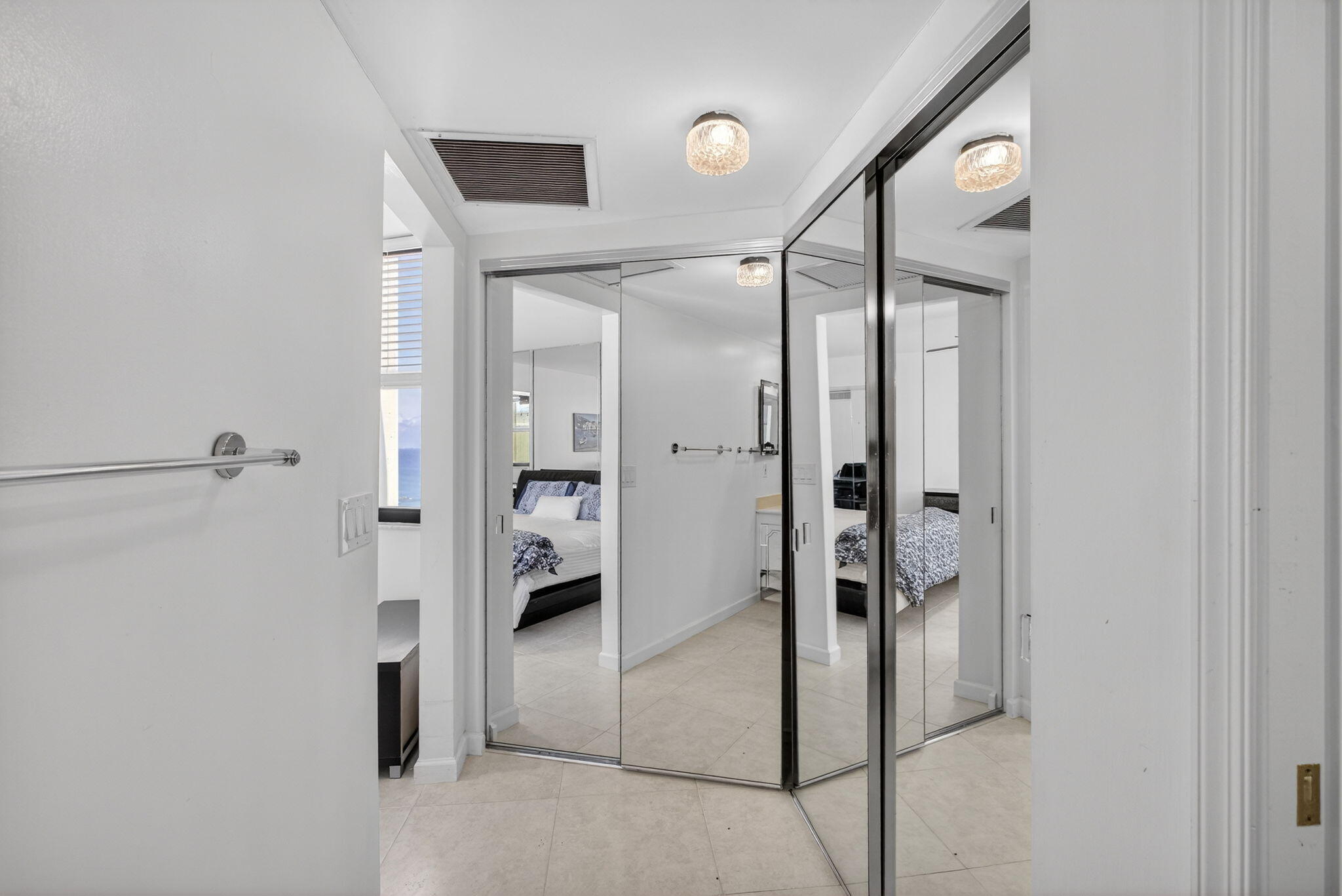 2800 N Ocean Drive B24d Property Photo 26
