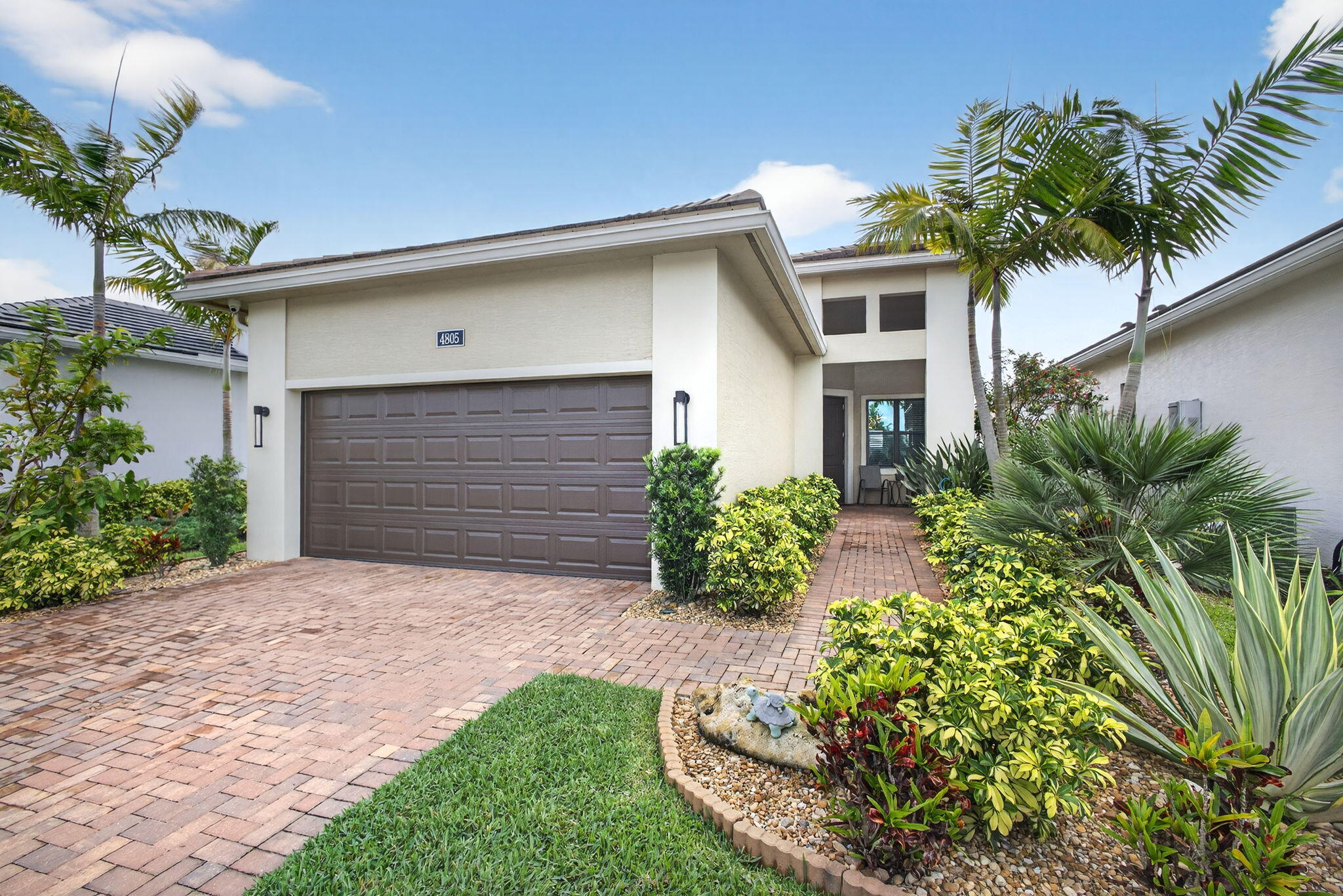 4805 Saint Armands Way Property Photo 4