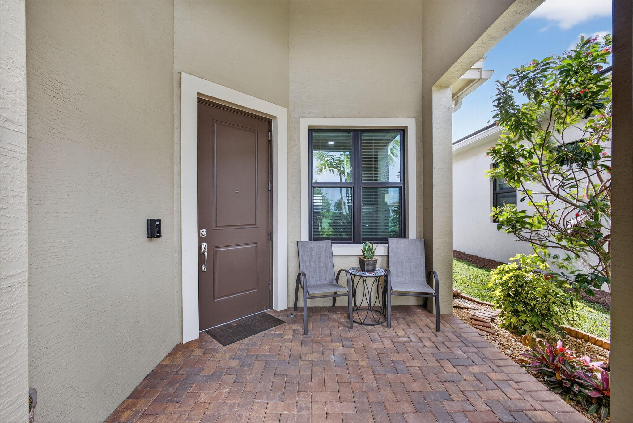 4805 Saint Armands Way Property Photo 5