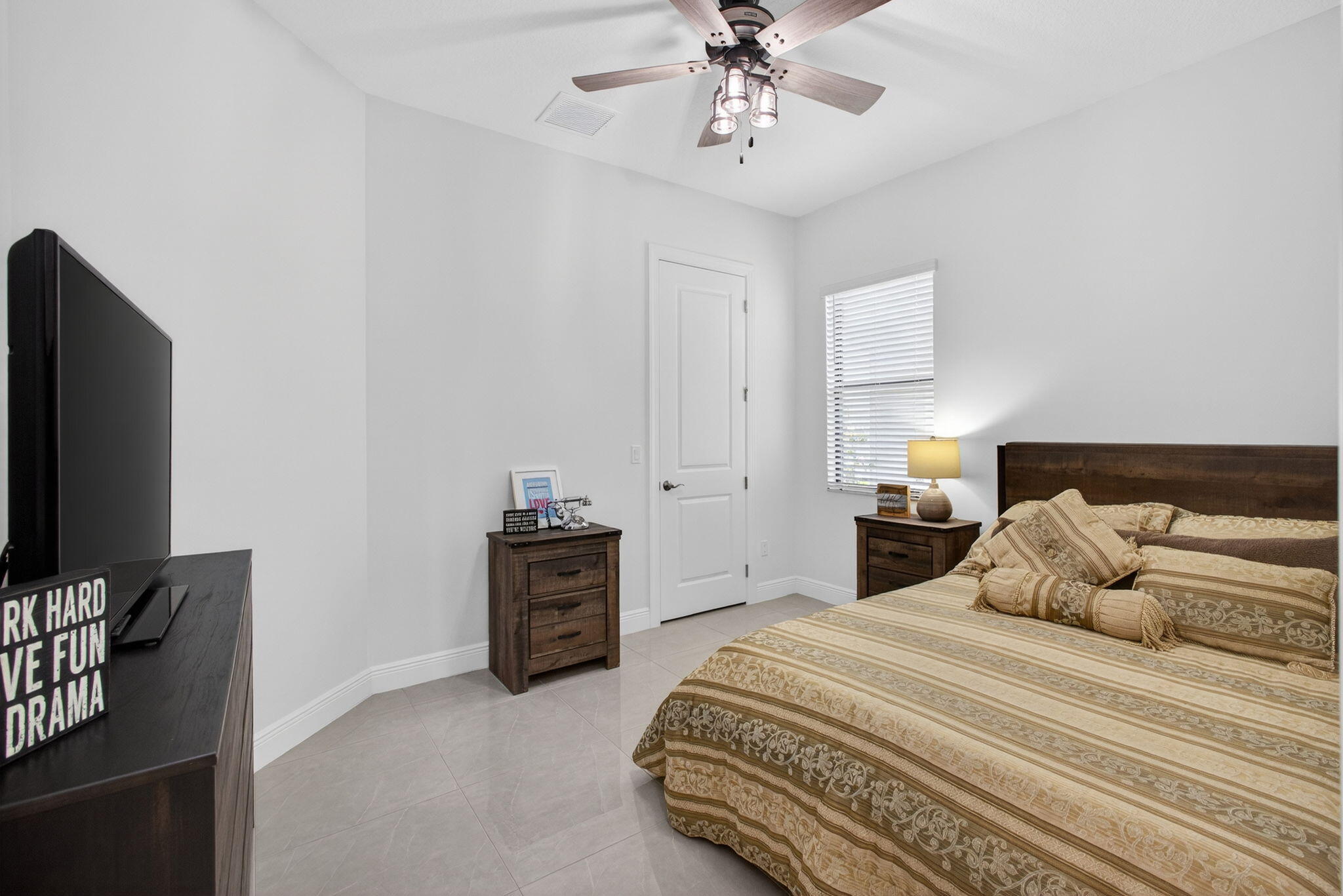 4805 Saint Armands Way Property Photo 31
