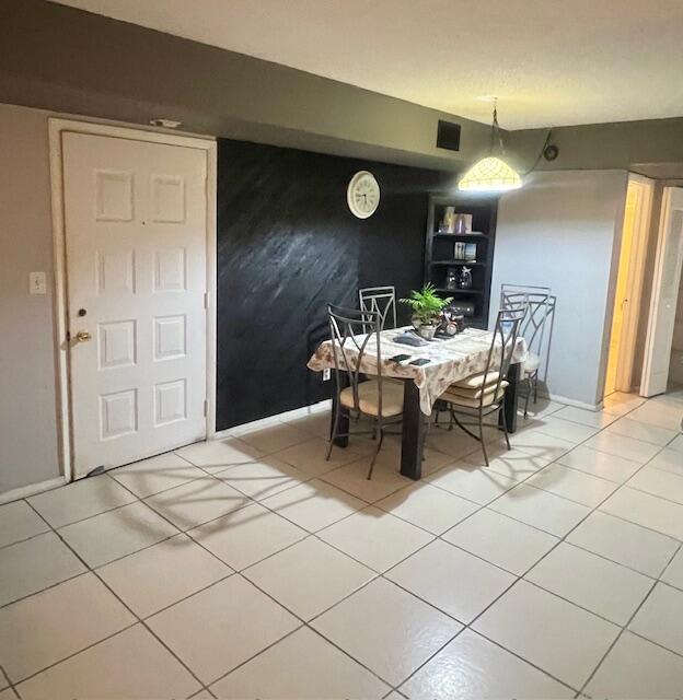 2700 Riverside Drive 103 Property Photo 2