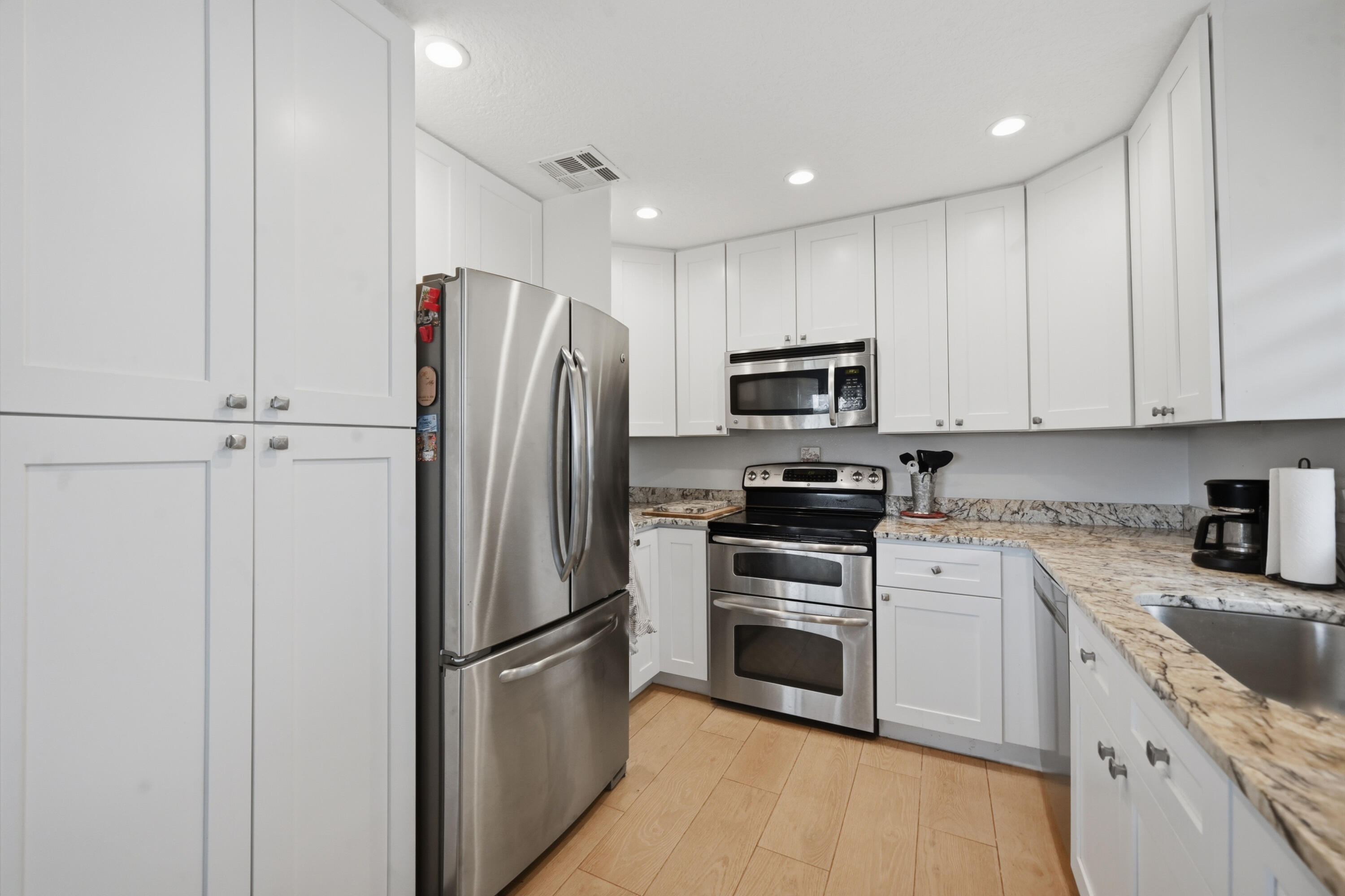 324 Orange Tree Drive 4 Property Photo 17