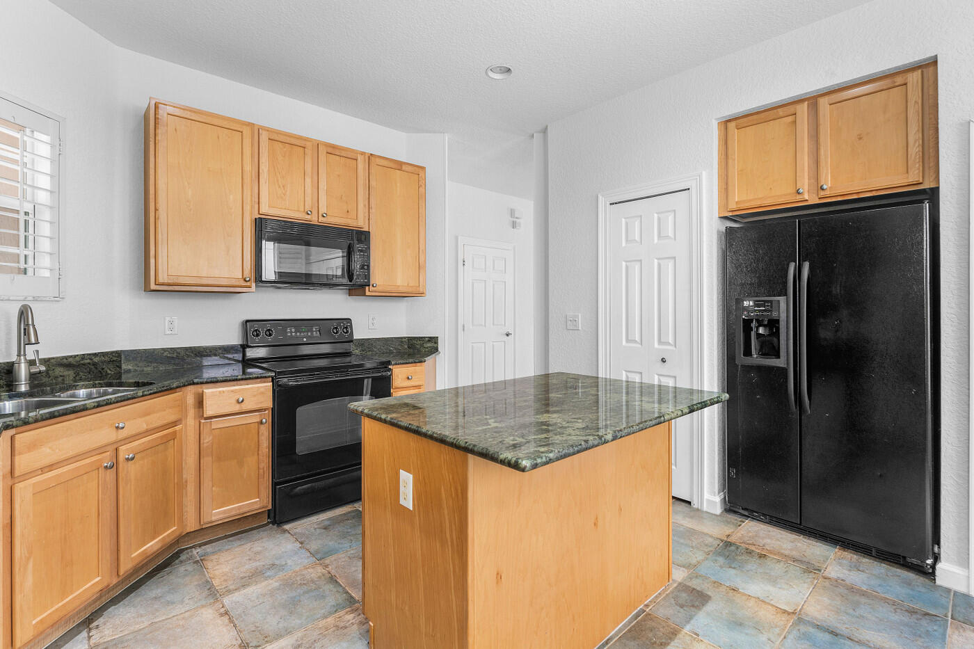 8058 Murano Circle Property Photo 10