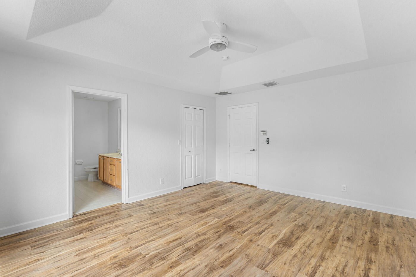 8058 Murano Circle Property Photo 17