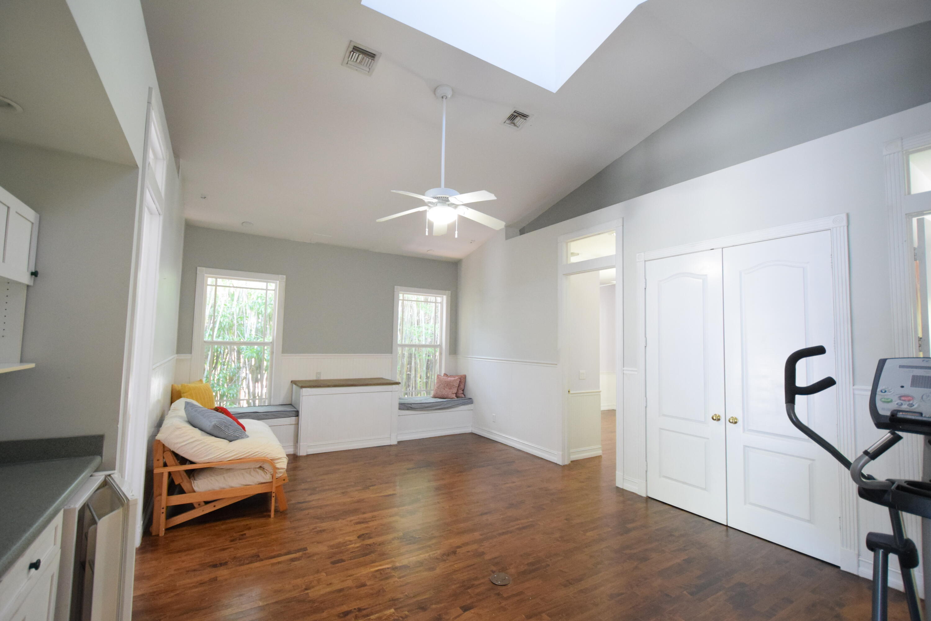 7003 Sw Wisteria Terrace Property Photo 19