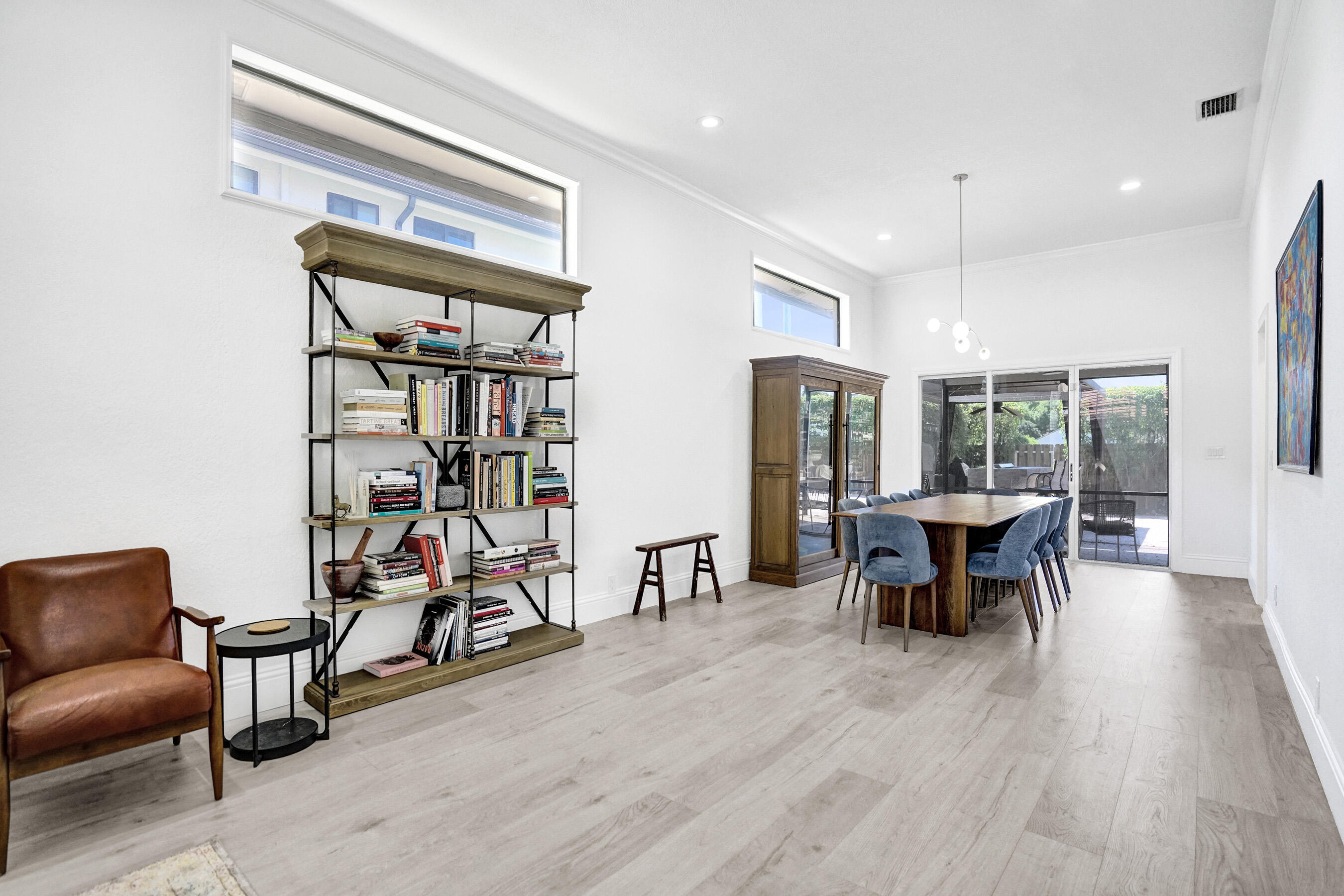 10650 Paris Street Property Photo 6