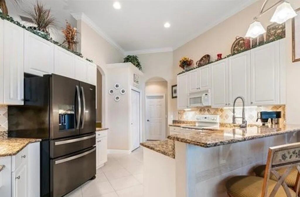 4204 Abington Woods Circle Property Photo 3