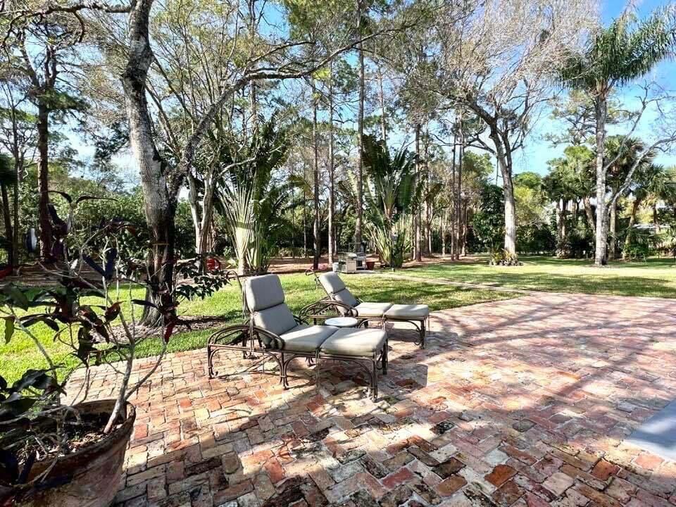 14256 Greentree Trail Property Photo 5