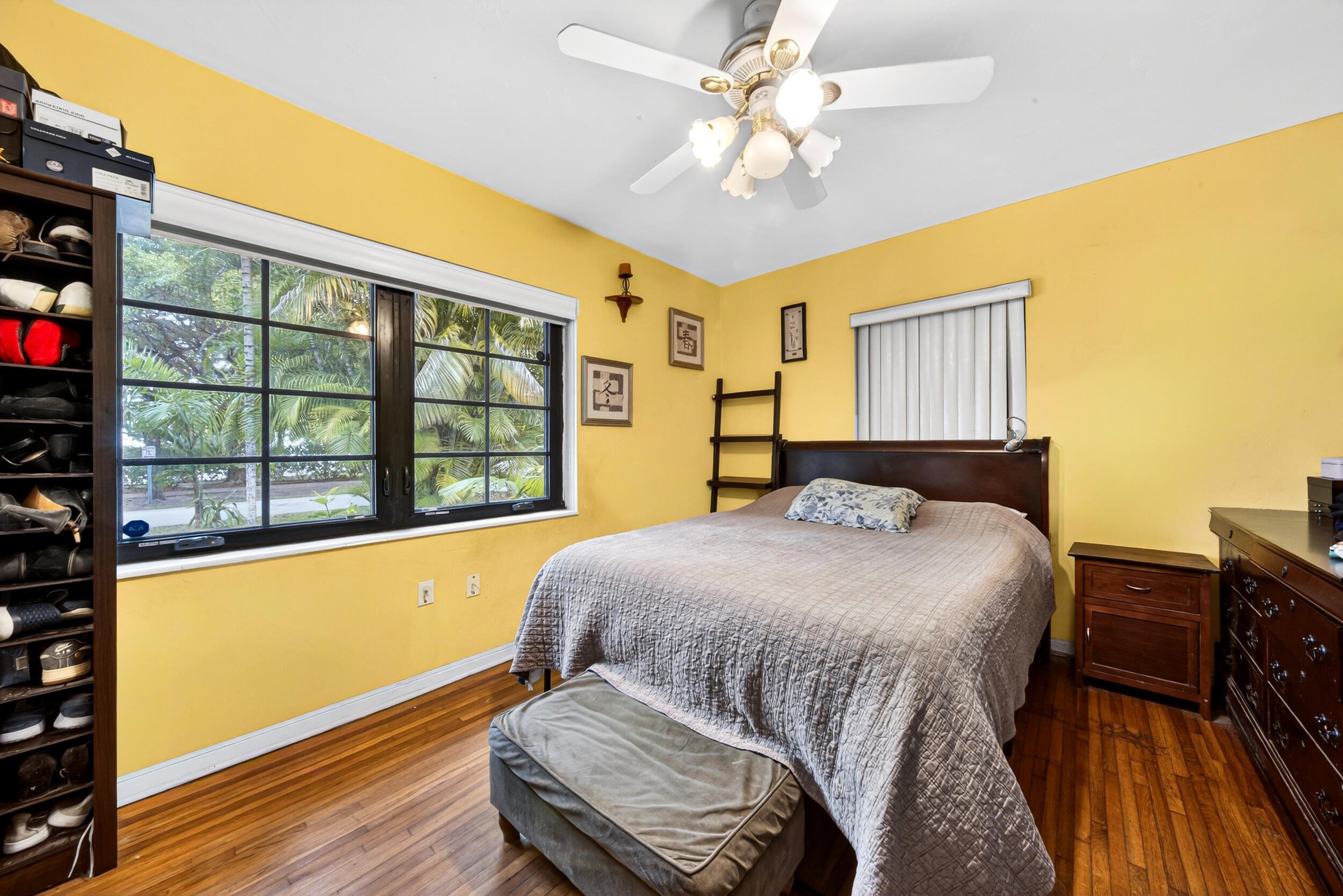 320 San Sebastian Avenue Property Photo 53