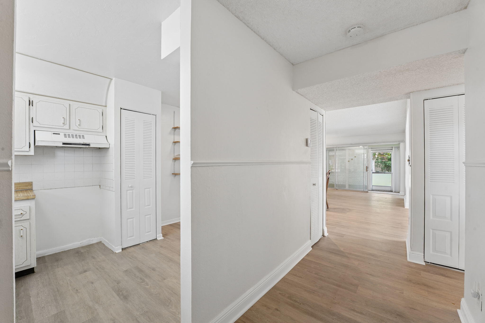 7708 Margate Boulevard C7-8 Property Photo 4