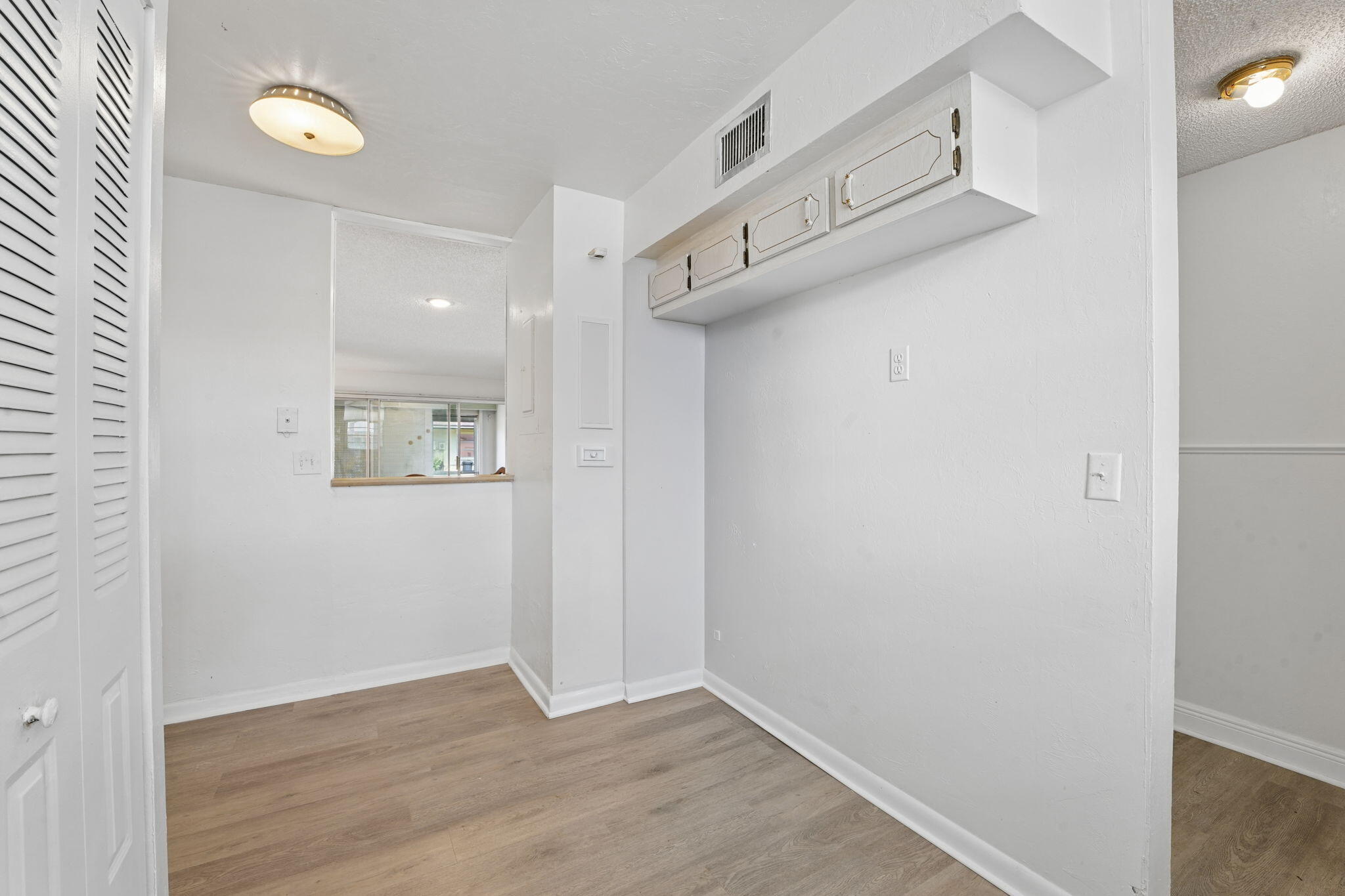 7708 Margate Boulevard C7-8 Property Photo 6