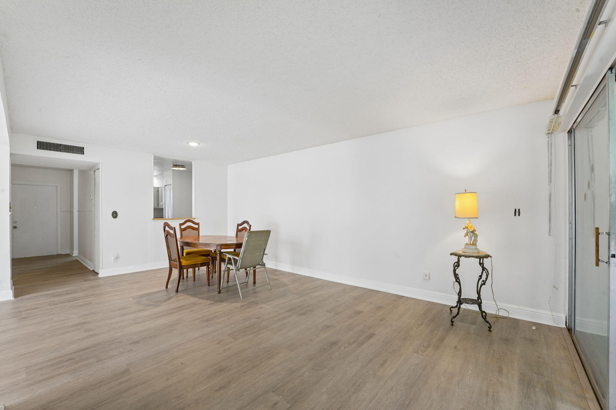 7708 Margate Boulevard C7-8 Property Photo 12