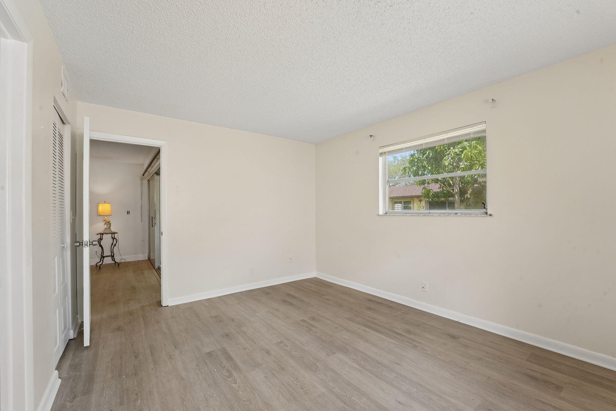 7708 Margate Boulevard C7-8 Property Photo 18