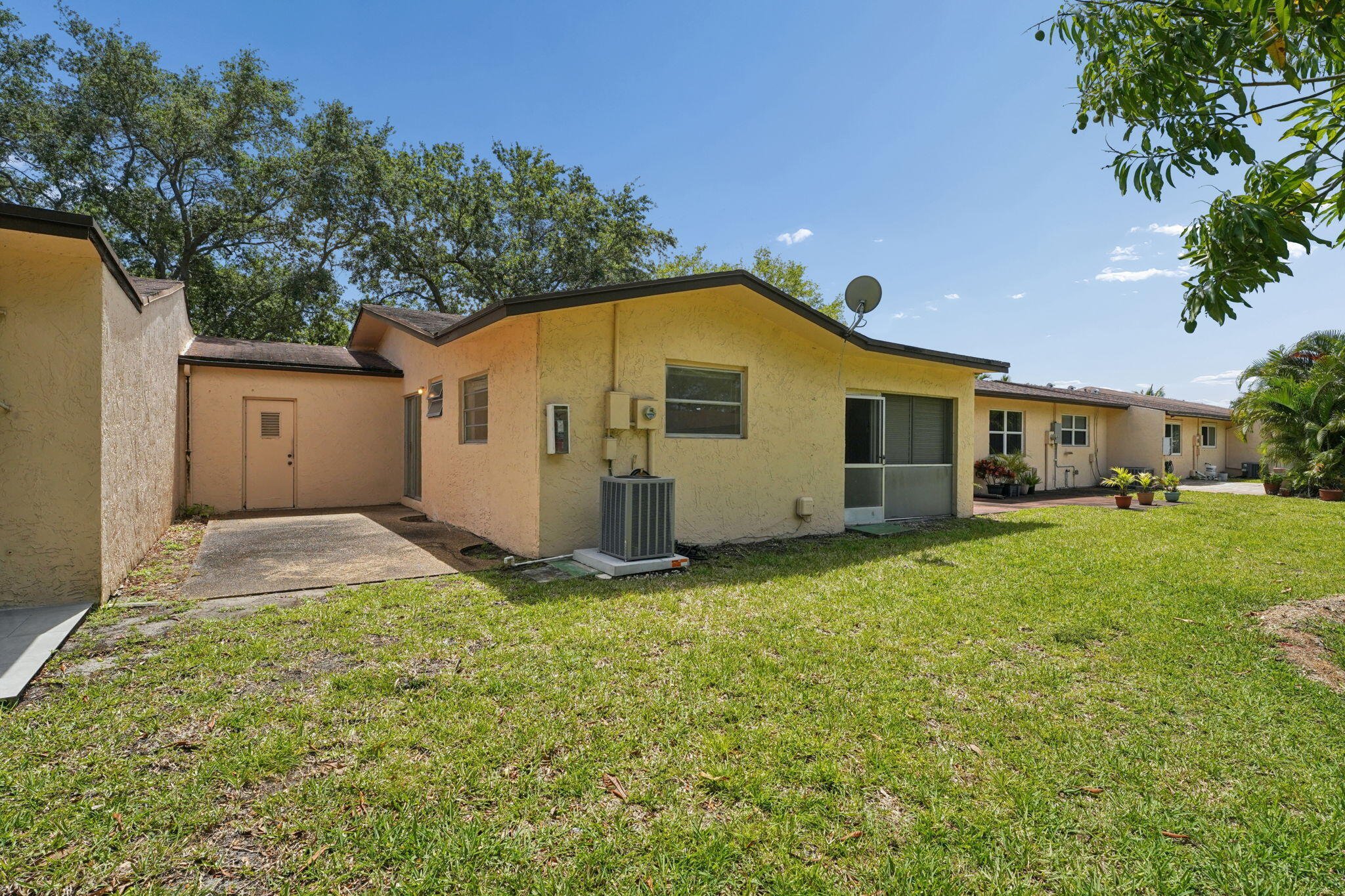 7708 Margate Boulevard C7-8 Property Photo 26