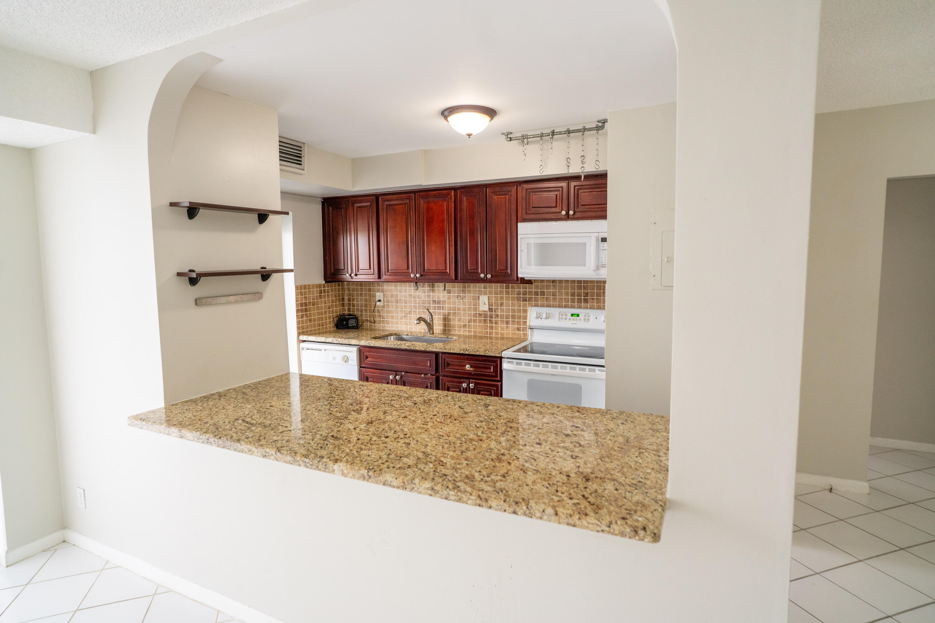 2701 N Ocean Boulevard 2b Property Photo 32